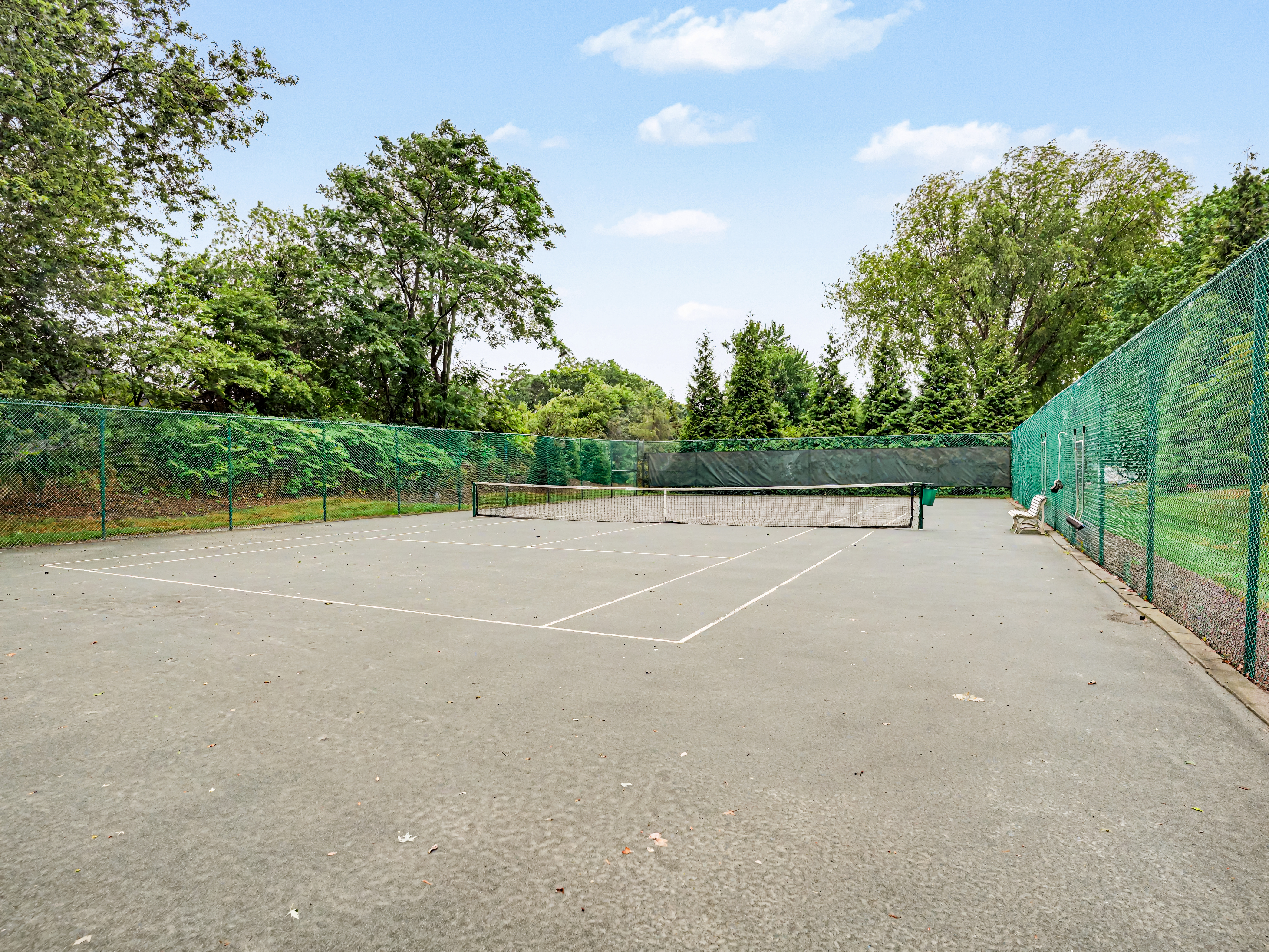  Rarely Available Opportunity in Coveted, Gated Condo Community - 物件實景