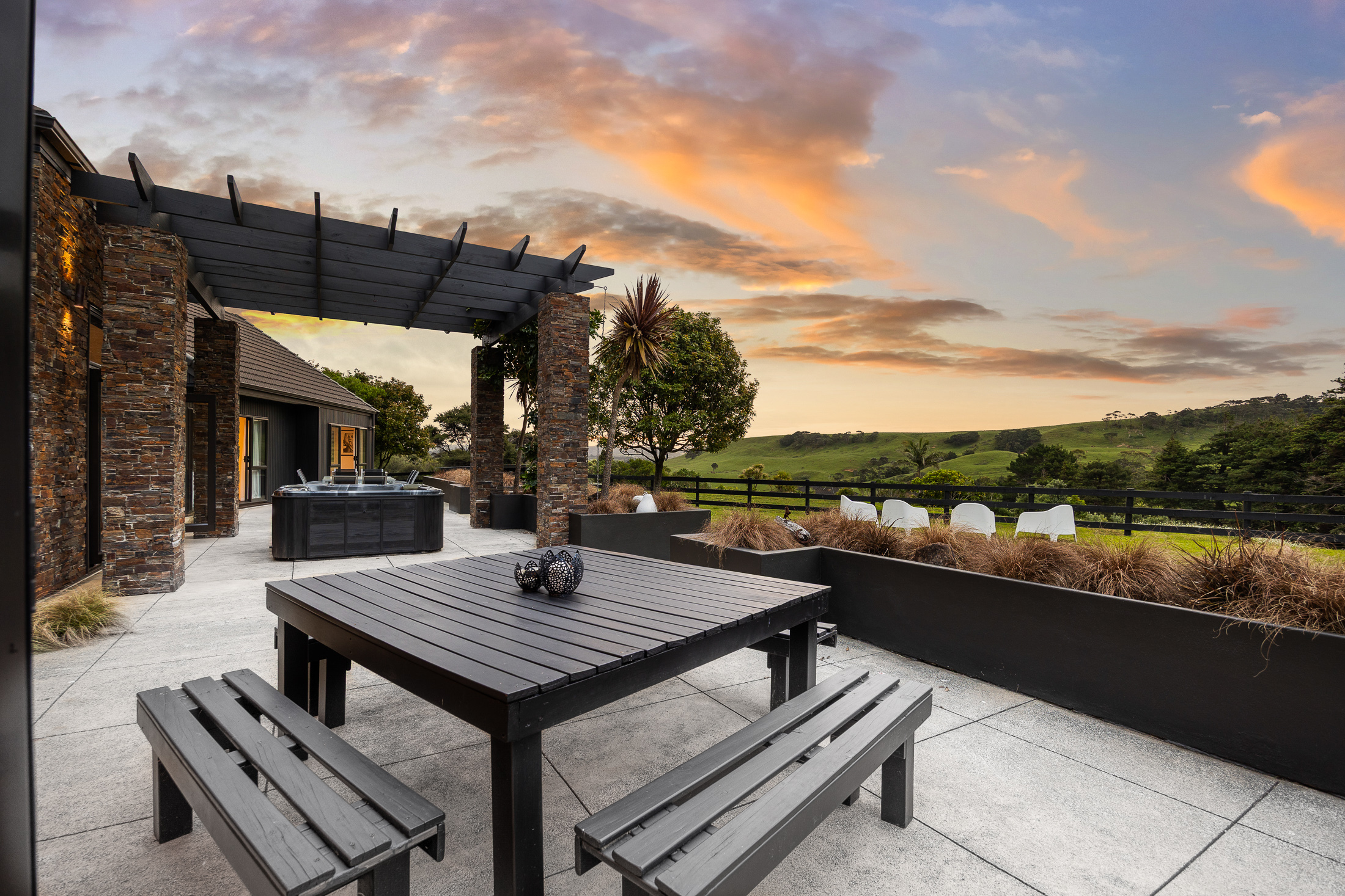  Exclusive and Private Estate with Presence - 物件實景