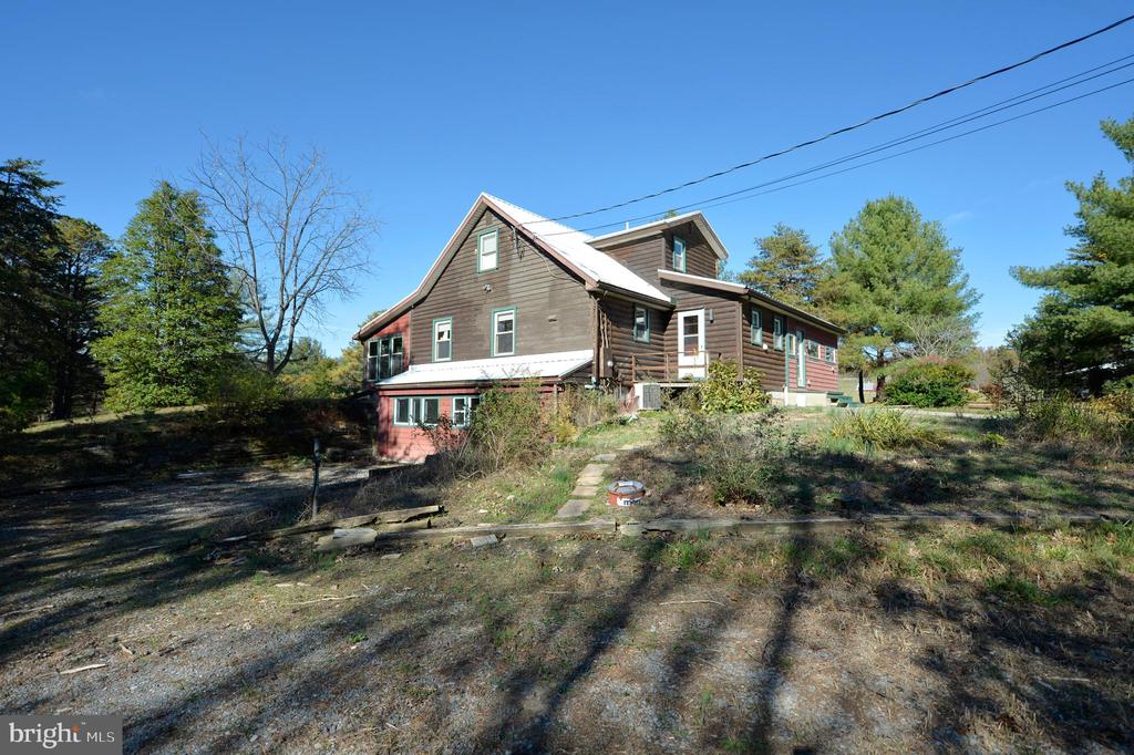 Bloomery, West Virginia, 26817, United States, 3 Bedrooms Bedrooms, ,2 BathroomsBathrooms,Residential,For Sale,1980909