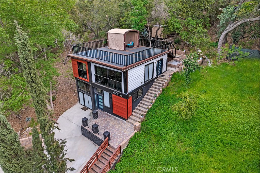 Woodland Hills, California, 91364, United States, 4 Bedrooms Bedrooms, ,2 BathroomsBathrooms,Residential,For Sale,1975100