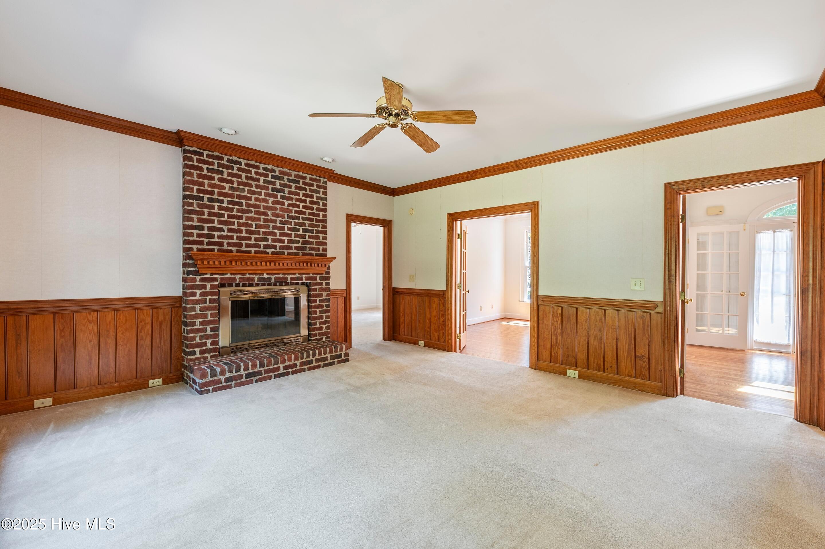 Wilmington, North Carolina, 28409, United States, 3 Bedrooms Bedrooms, ,4 BathroomsBathrooms,Residential,For Sale,1942177