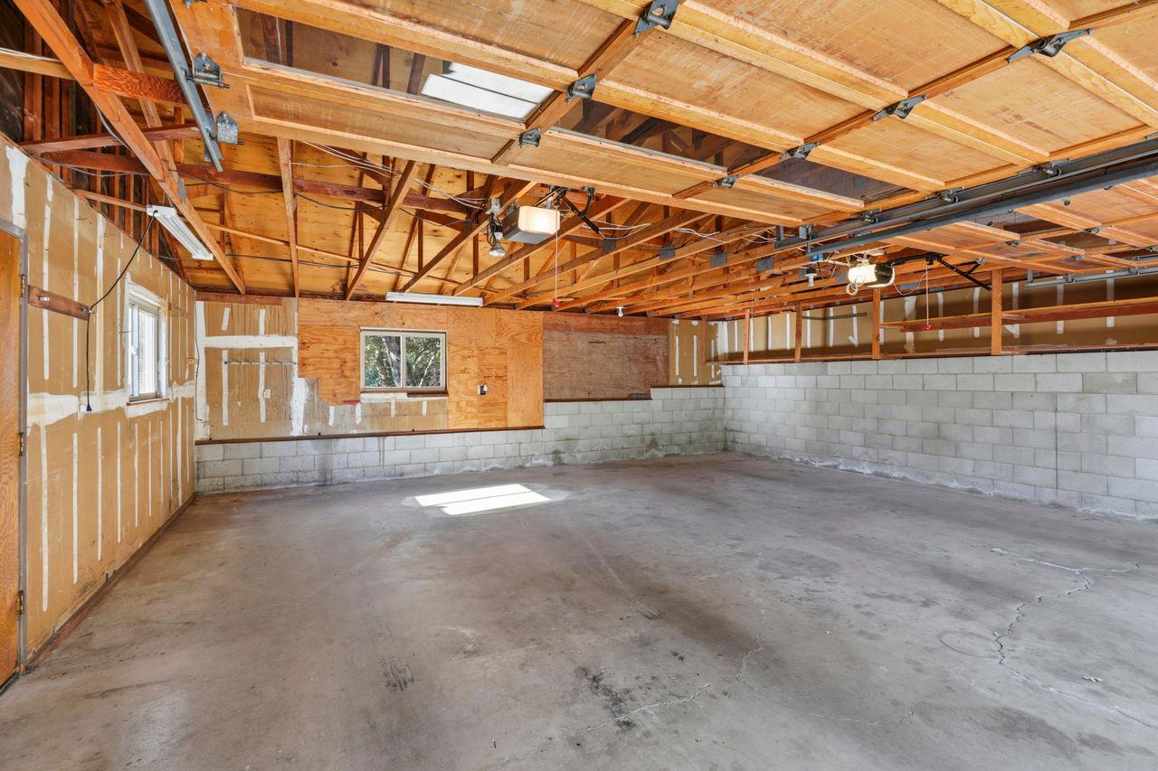 Carmel Valley, California, 93924, United States, 4 Bedrooms Bedrooms, ,3 BathroomsBathrooms,Residential,For Sale,1991028