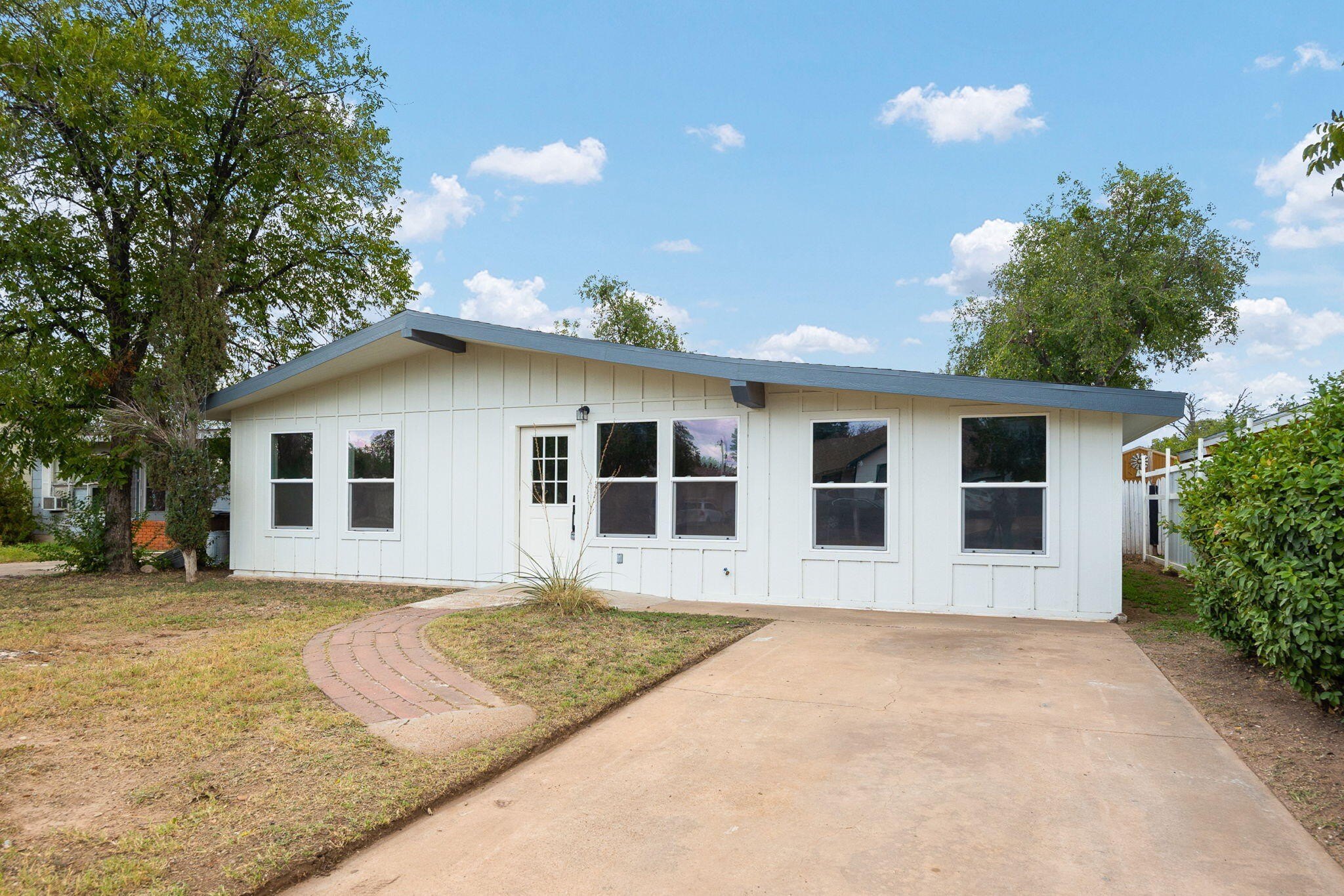 Guadalupe St, San Angelo, TX 76901 #1