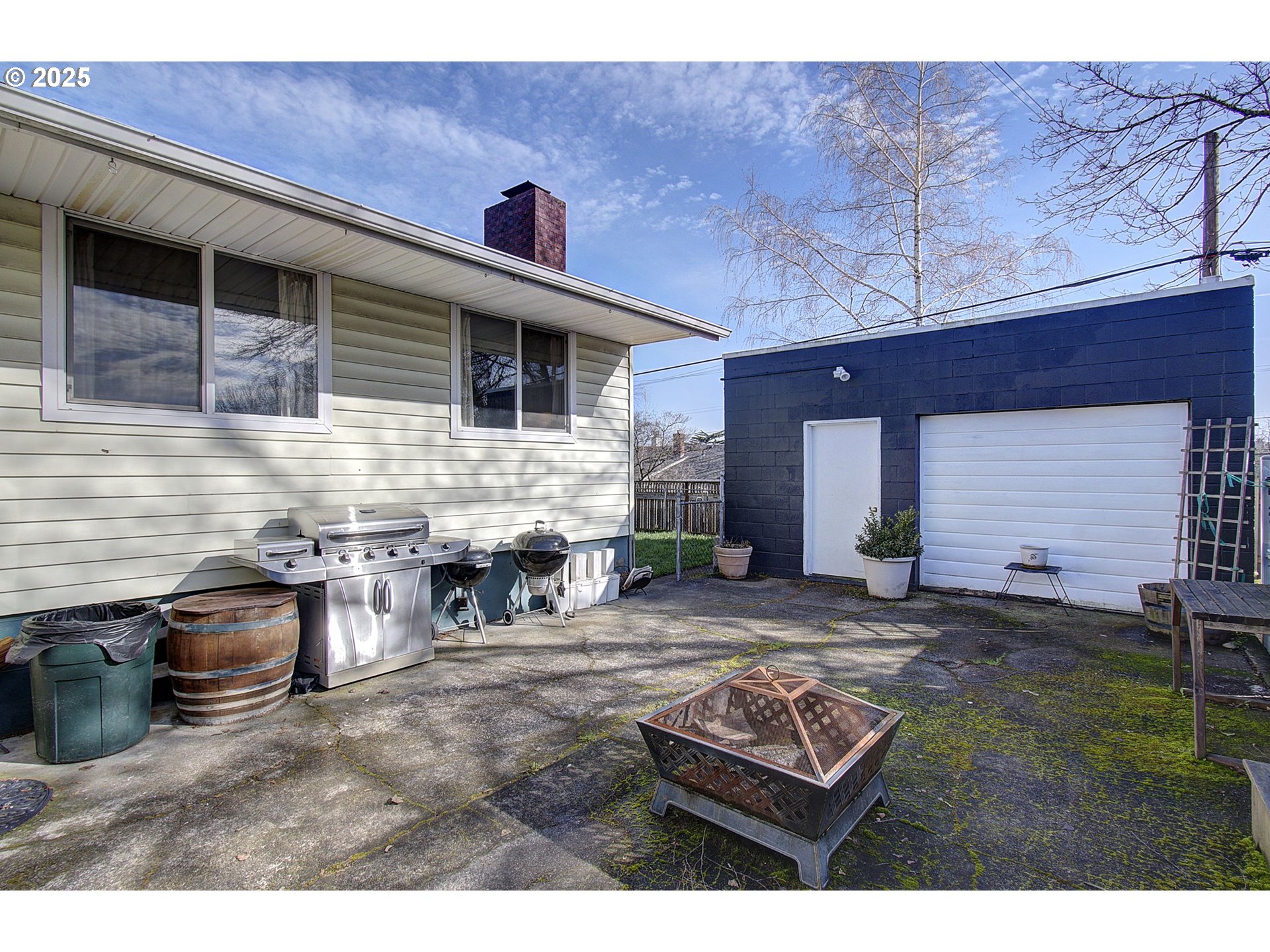 Portland, Oregon, 97202, United States, 3 Bedrooms Bedrooms, ,1 BathroomBathrooms,Residential,For Sale,1721248