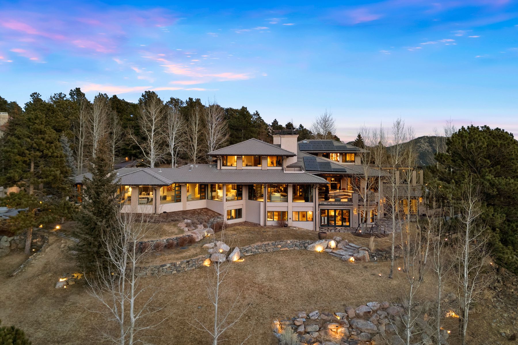  Premium Location with Unobstructed Front Range Views - 物件實景