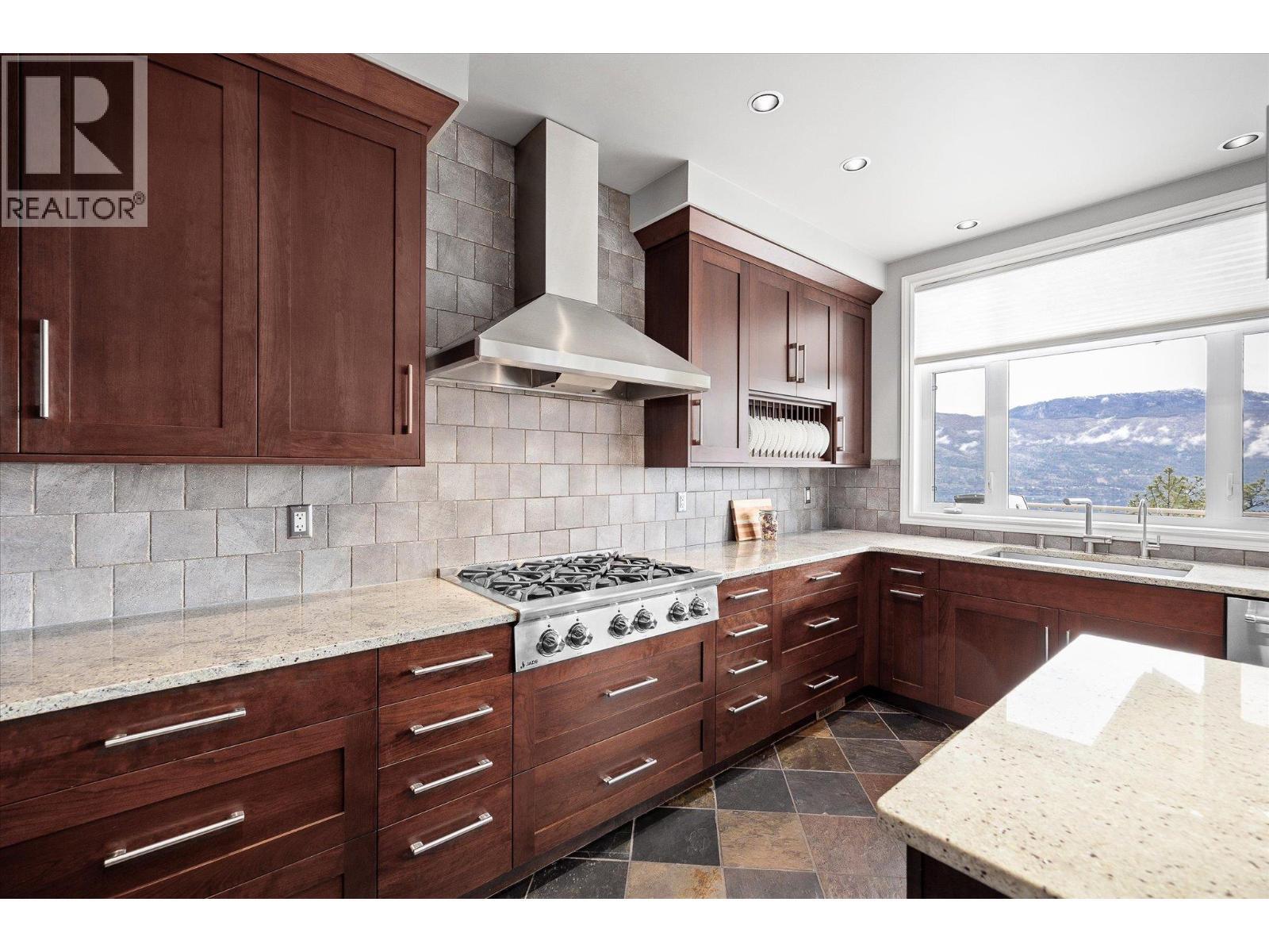 LAKE COUNTRY, British Columbia, V4V 2K7, CA, 4 Bedrooms Bedrooms, ,4 BathroomsBathrooms,Residential,For Sale,1960852