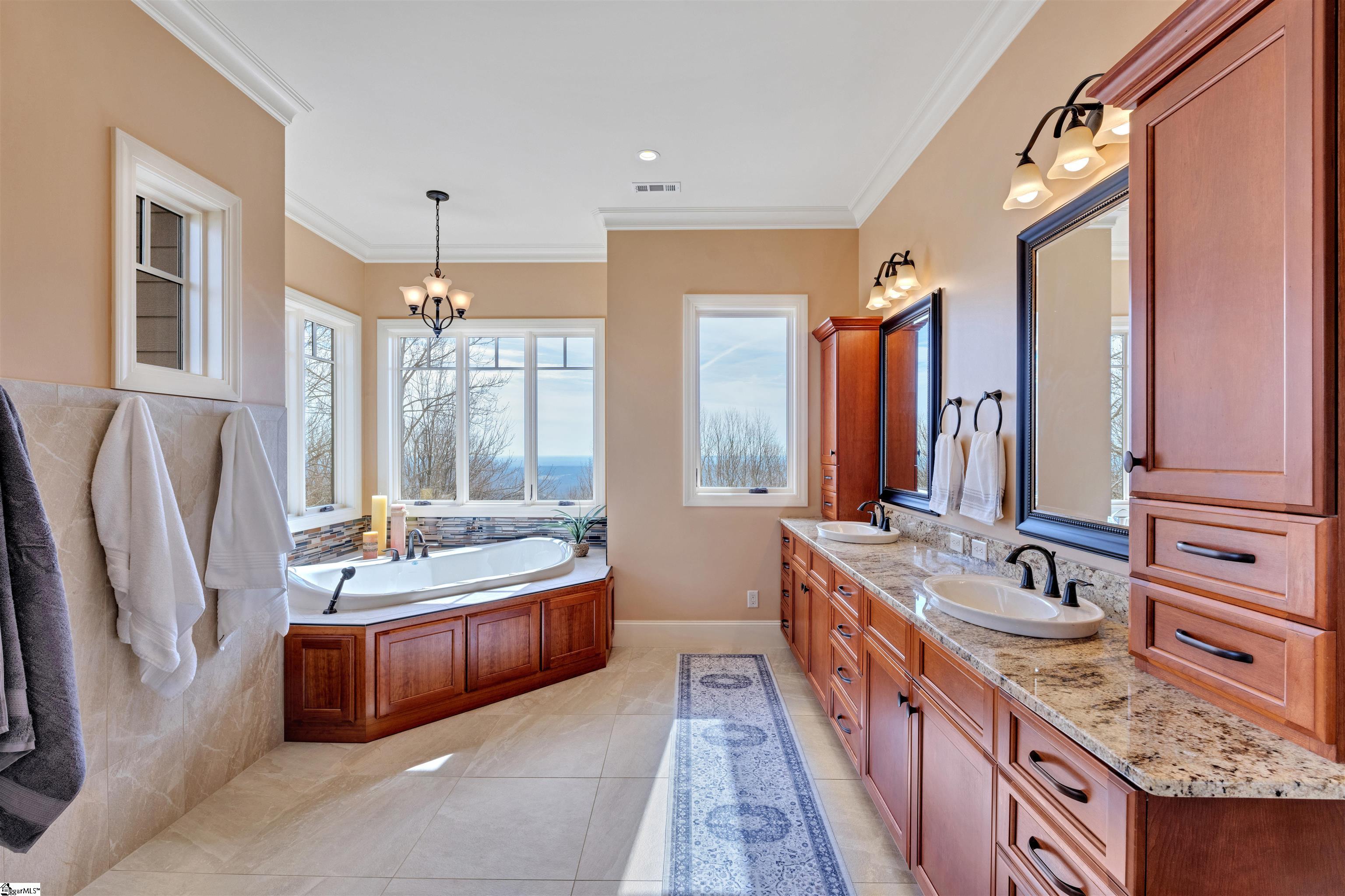 Landrum, South Carolina, 29356, United States, 5 Bedrooms Bedrooms, ,6 BathroomsBathrooms,Residential,For Sale,1714333