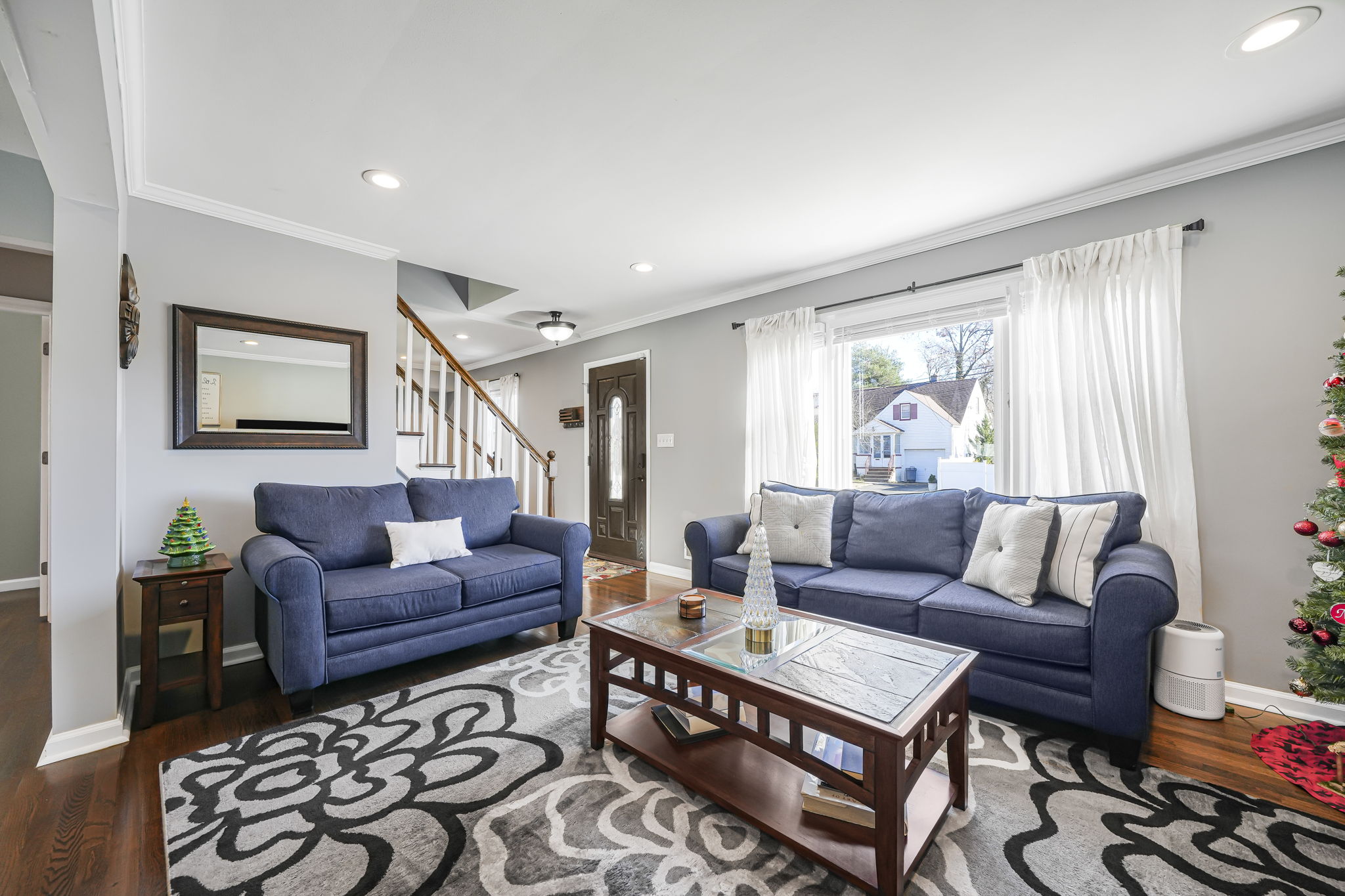 Union, New Jersey, 07073, United States, 3 Bedrooms Bedrooms, ,2 BathroomsBathrooms,Residential,For Sale,2012032