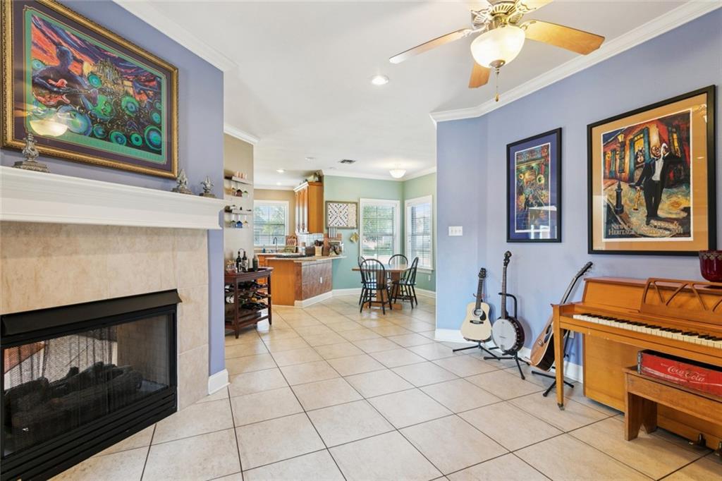 Harvey, Louisiana, 70058, United States, 4 Bedrooms Bedrooms, ,4 BathroomsBathrooms,Residential,For Sale,1919980