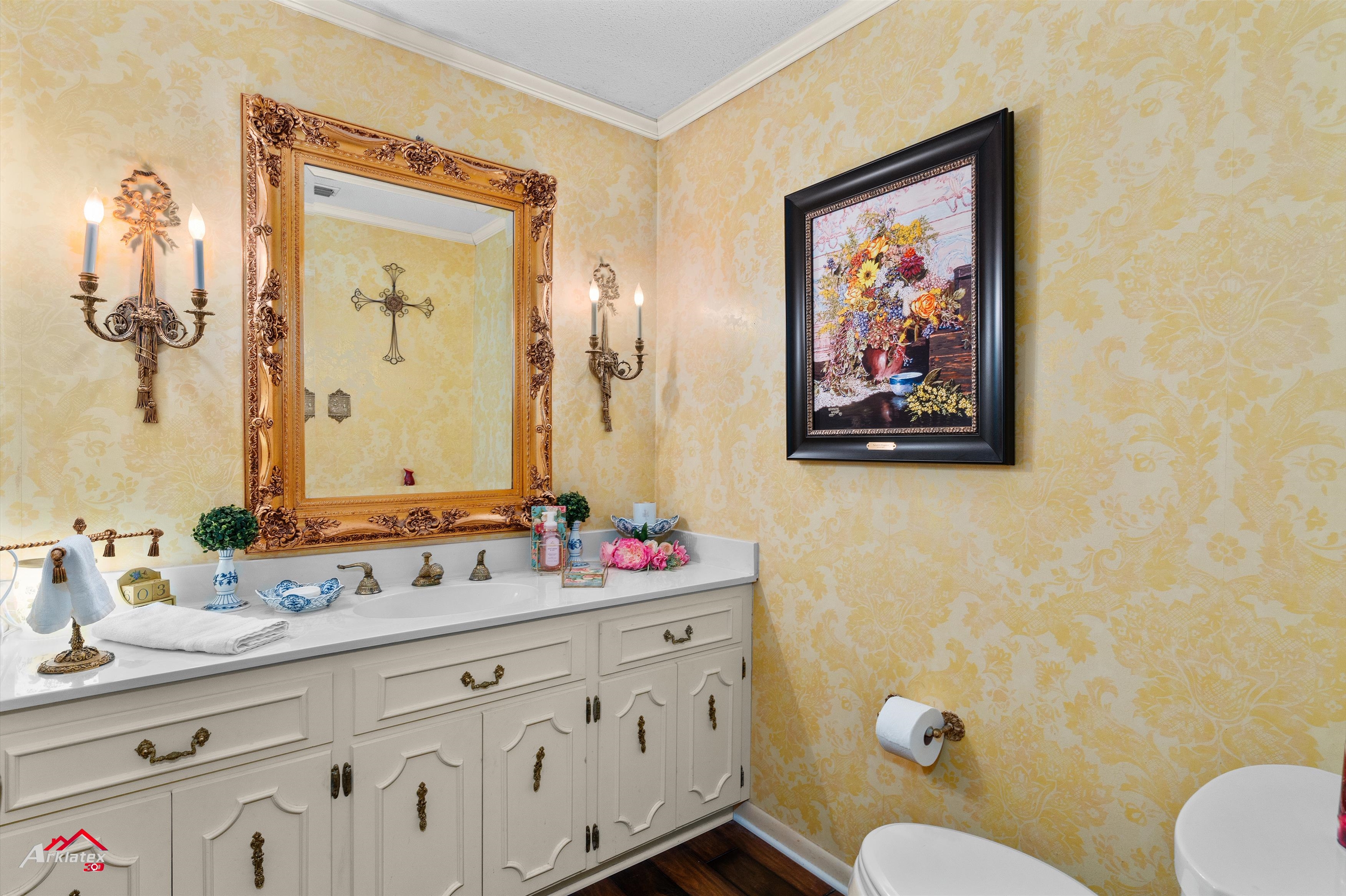 Henderson, Texas, 75654, United States, 3 Bedrooms Bedrooms, ,4 BathroomsBathrooms,Residential,For Sale,1975189