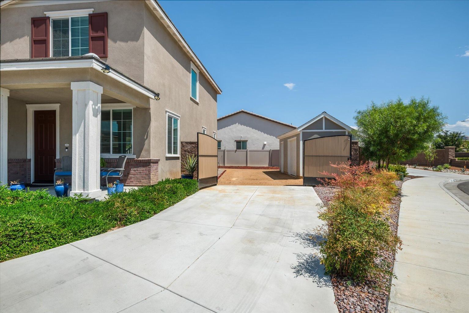 Lake Elsinore, California, 92530, United States, 3 Bedrooms Bedrooms, ,2 BathroomsBathrooms,Residential,For Sale,2007518