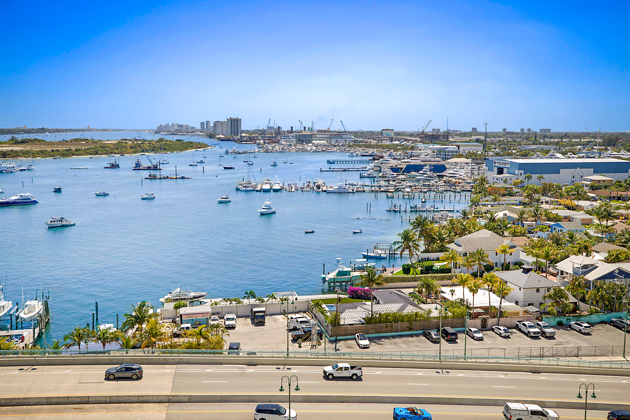  2640 Lake Shore Drive, Riviera Beach, FL, 33404 - 物件實景