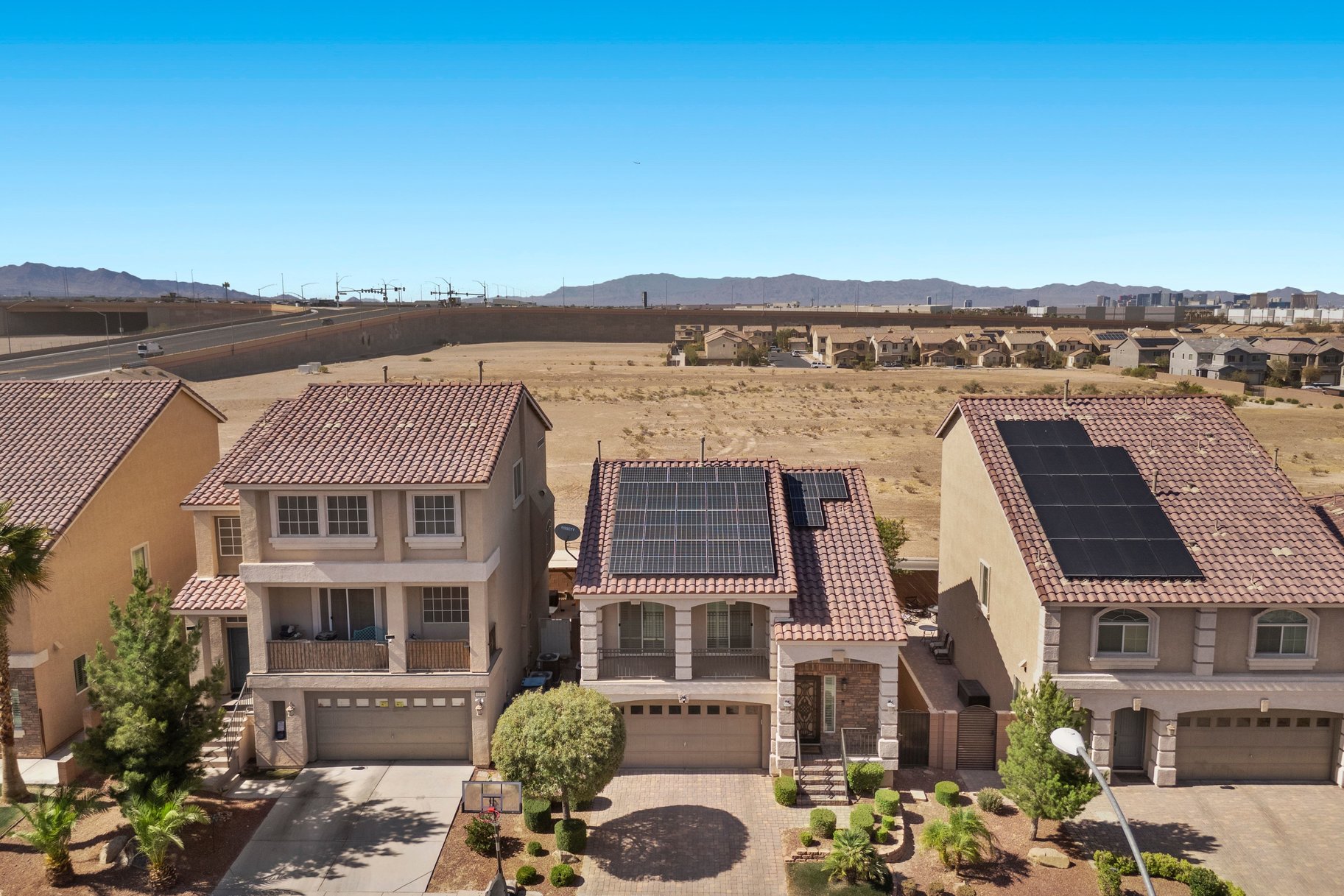  Poolside Living in the Heart of Southwest Las Vegas - 物件實景