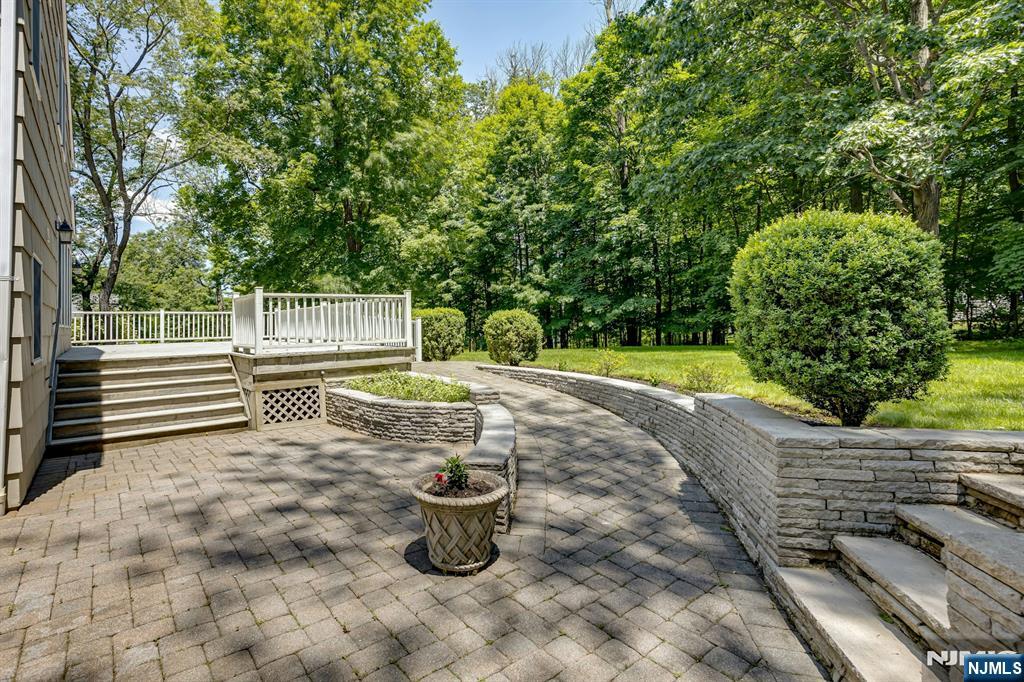 Berkeley Heights, New Jersey, 07922, United States, 6 Bedrooms Bedrooms, ,4 BathroomsBathrooms,Residential,For Sale,1838831