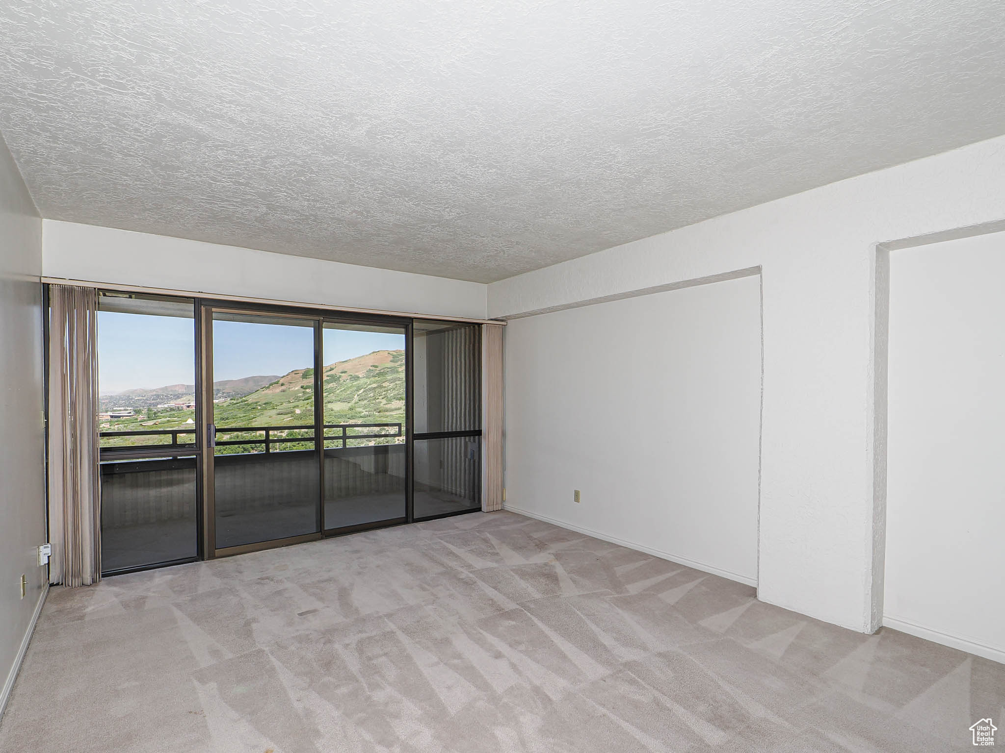 Salt Lake City, Utah, 84108, United States, 2 Bedrooms Bedrooms, ,1 BathroomBathrooms,Residential,For Sale,1805689