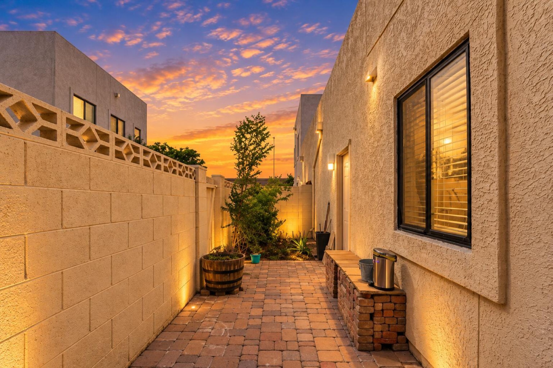  2573 W Monte Cristo Avenue  Phoenix, AZ - 物件實景