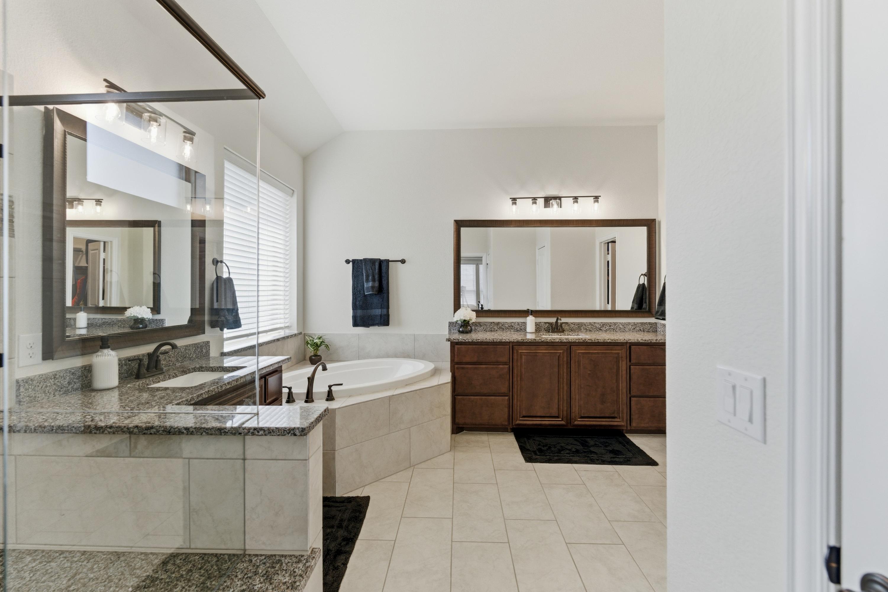  12504 Panther Creek Drive, Godley, TX, 76044 - 物件實景