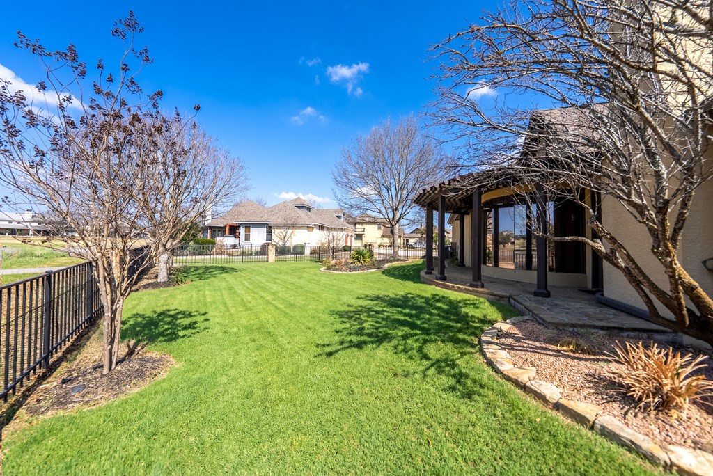 Kerrville, Texas, 78028, United States, 3 Bedrooms Bedrooms, ,3 BathroomsBathrooms,Residential,For Sale,2022585