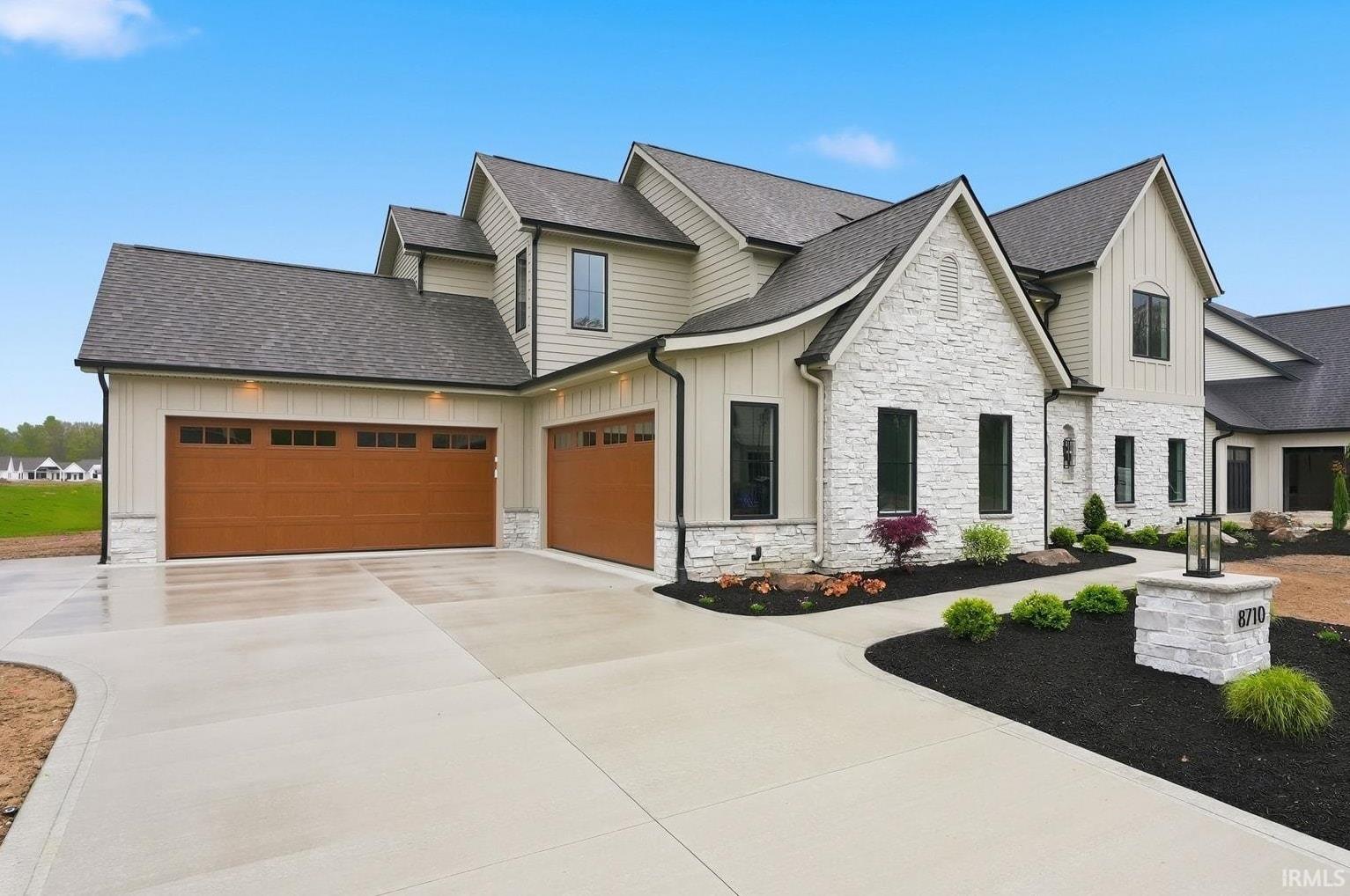 Fort Wayne, Indiana, 46825, United States, 4 Bedrooms Bedrooms, ,4 BathroomsBathrooms,Residential,For Sale,2034096