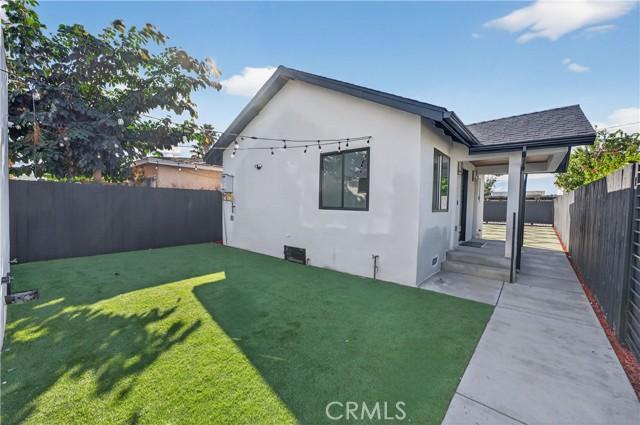 Los Angeles, California, 90044, United States, ,Residential,For Sale,1997733