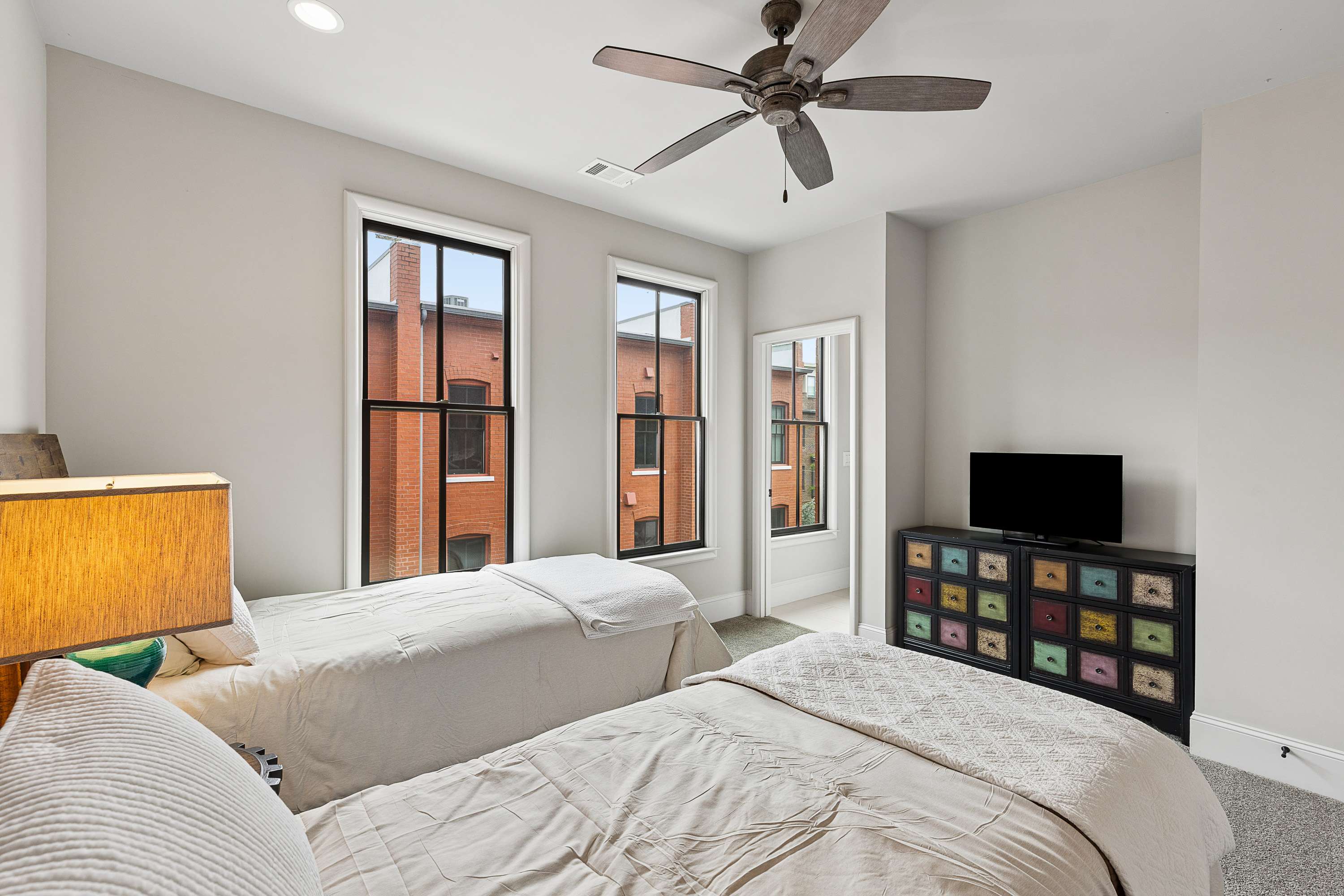  Stunning Townhome in Decatur