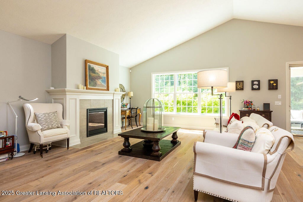 East Lansing, Michigan, 48823, United States, 4 Bedrooms Bedrooms, ,3 BathroomsBathrooms,Residential,For Sale,1890270
