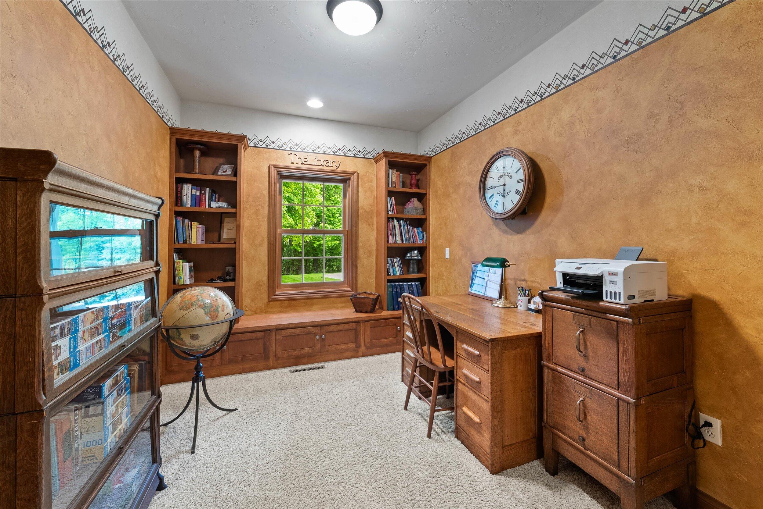 West Bend, Wisconsin, 53095, United States, 4 Bedrooms Bedrooms, ,4 BathroomsBathrooms,Residential,For Sale,1847652