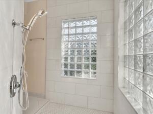 Plantation, Florida, 33325, United States, 5 Bedrooms Bedrooms, ,4 BathroomsBathrooms,Residential,For Sale,2005457