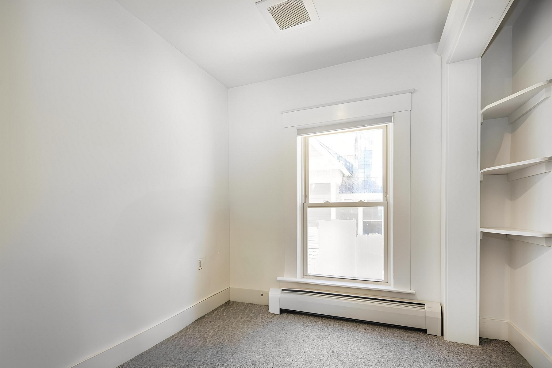  Spacious & Renovated Rutland City Charmer - 物件實景