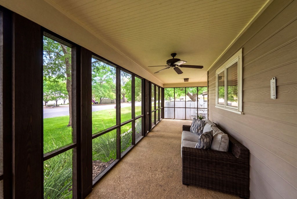 Fredericksburg, Texas, 78624, United States, 6 Bedrooms Bedrooms, ,6 BathroomsBathrooms,Residential,For Sale,2048440