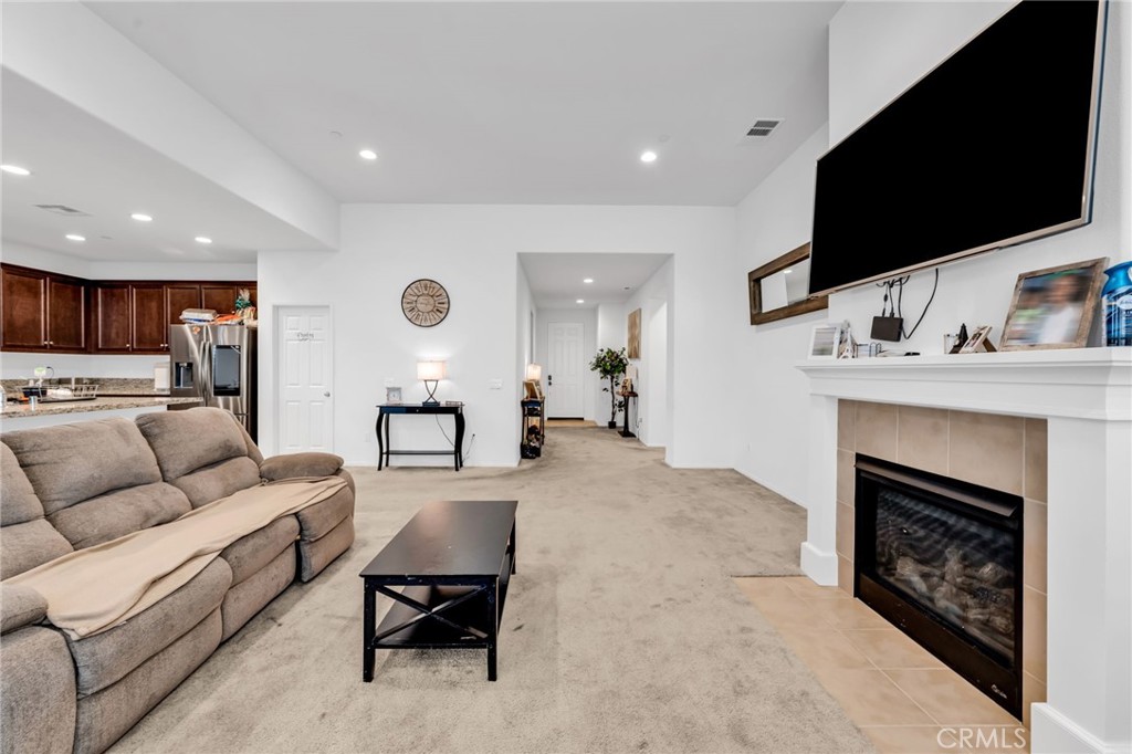 Victorville, California, 92394, United States, 5 Bedrooms Bedrooms, ,4 BathroomsBathrooms,Residential,For Sale,2048020