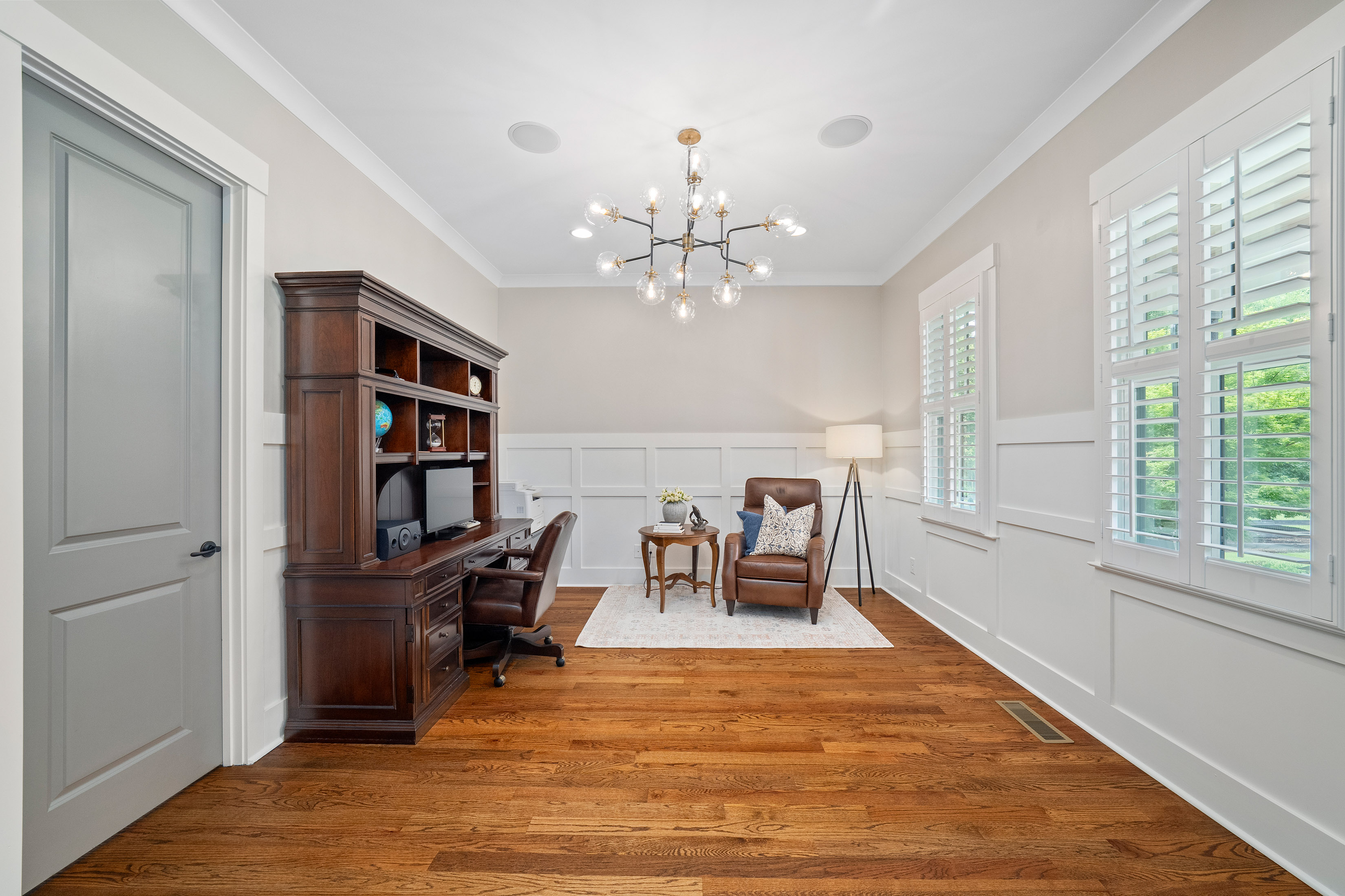  Stunning Modern Farmhouse with Luxury Finishes, Unbeatable Location, and No HOA - 物件實景