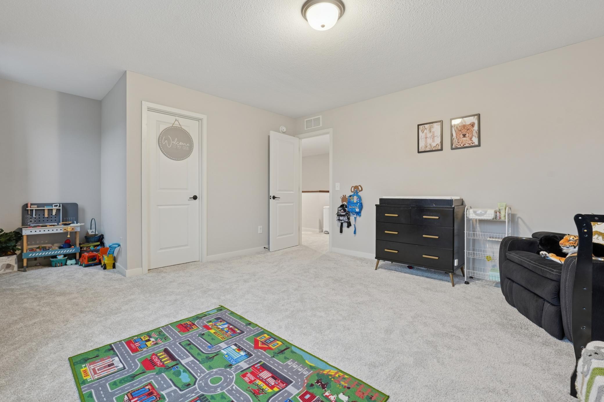 Cottage Grove, Minnesota, 55016, United States, 5 Bedrooms Bedrooms, ,1 BathroomBathrooms,Residential,For Sale,2000572