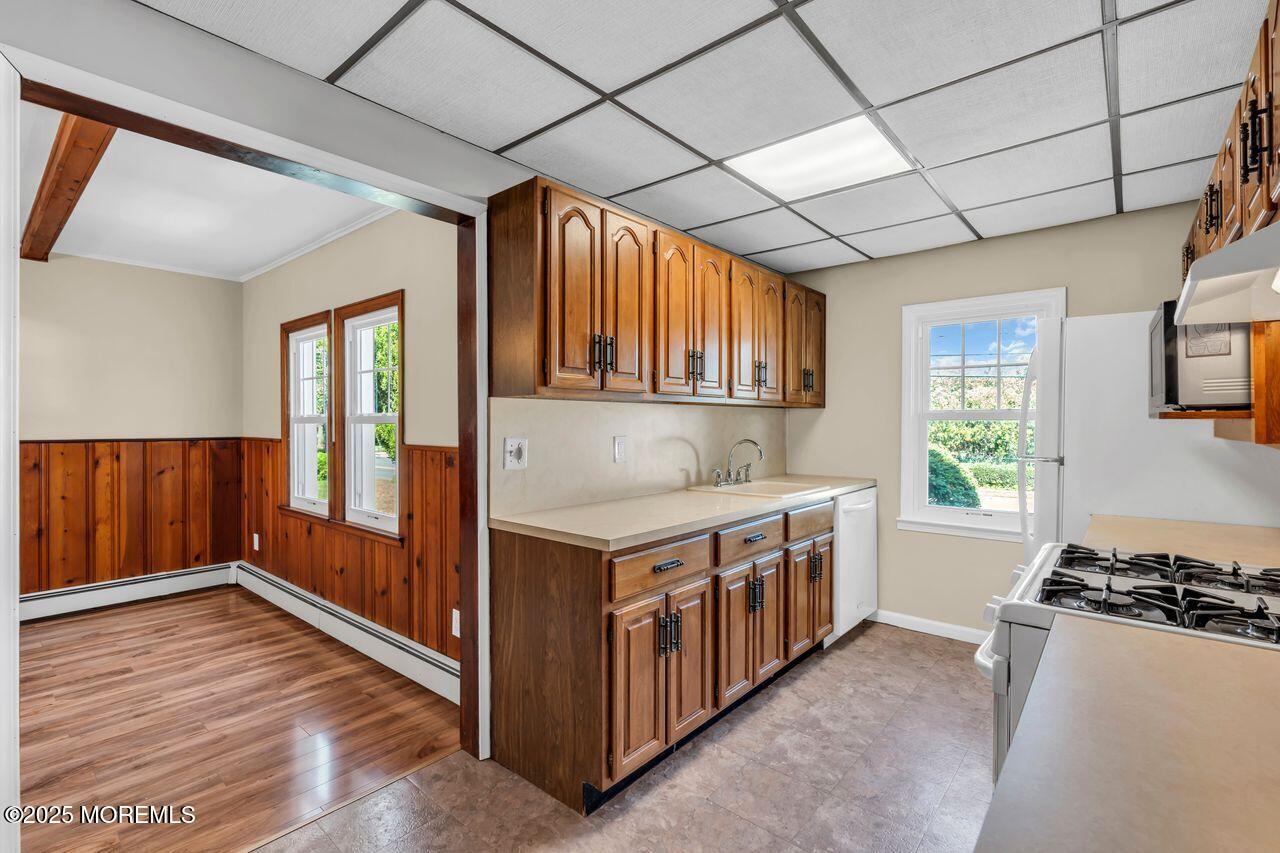 Aberdeen, New Jersey, 07747, United States, 3 Bedrooms Bedrooms, ,1 BathroomBathrooms,Residential,For Sale,1955977