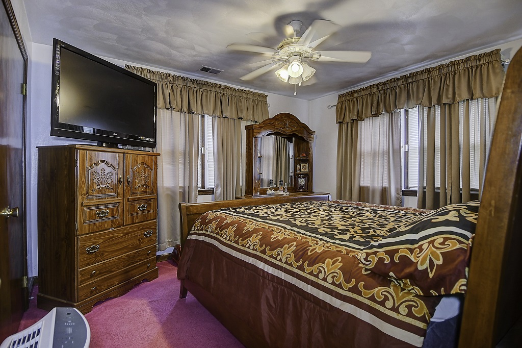 Norfolk, Virginia, 23502, United States, 4 Bedrooms Bedrooms, ,4 BathroomsBathrooms,Residential,For Sale,1974542