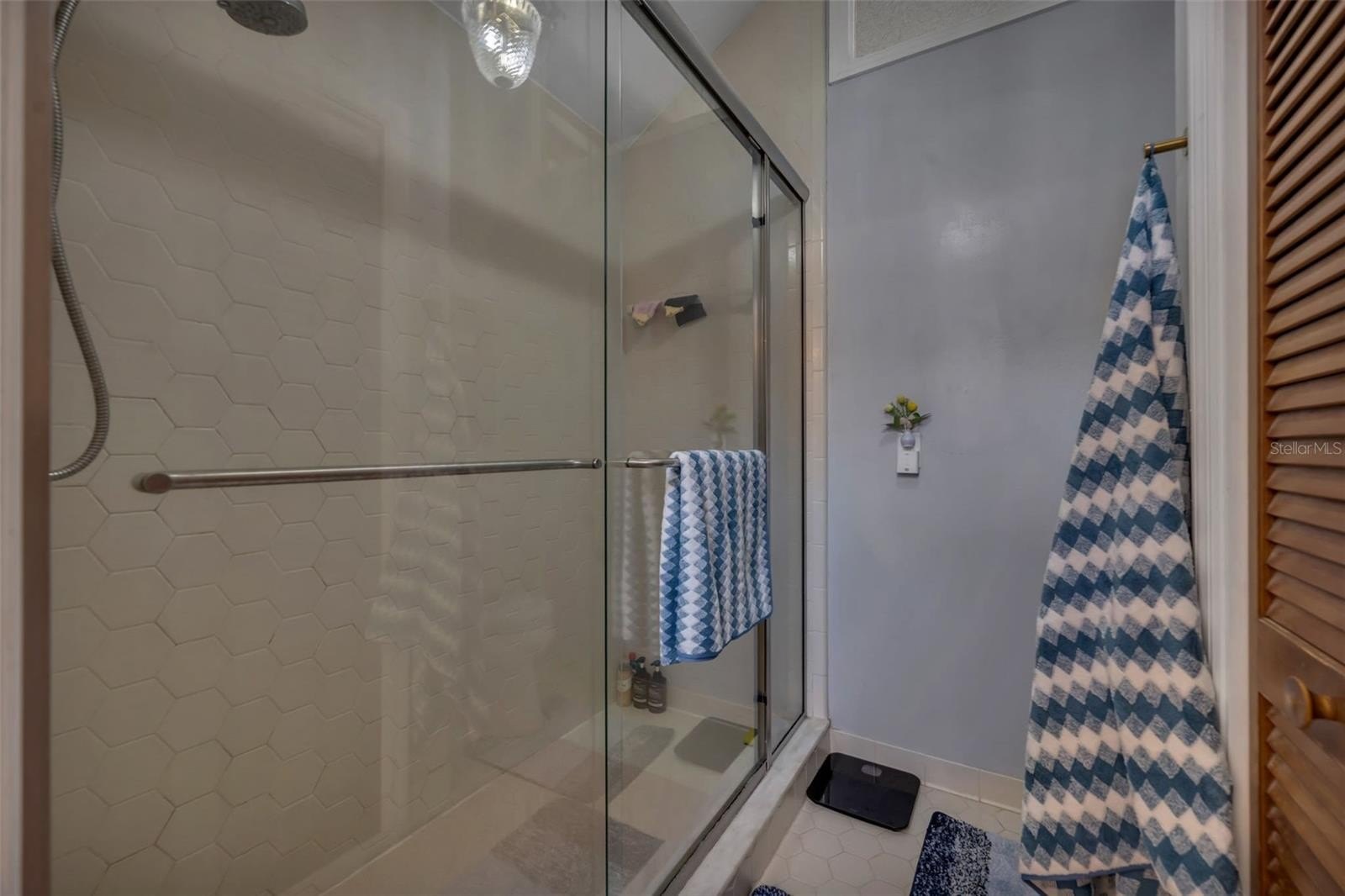 DELTONA, Florida, 32725, United States, 5 Bedrooms Bedrooms, ,3 BathroomsBathrooms,Residential,For Sale,1983219