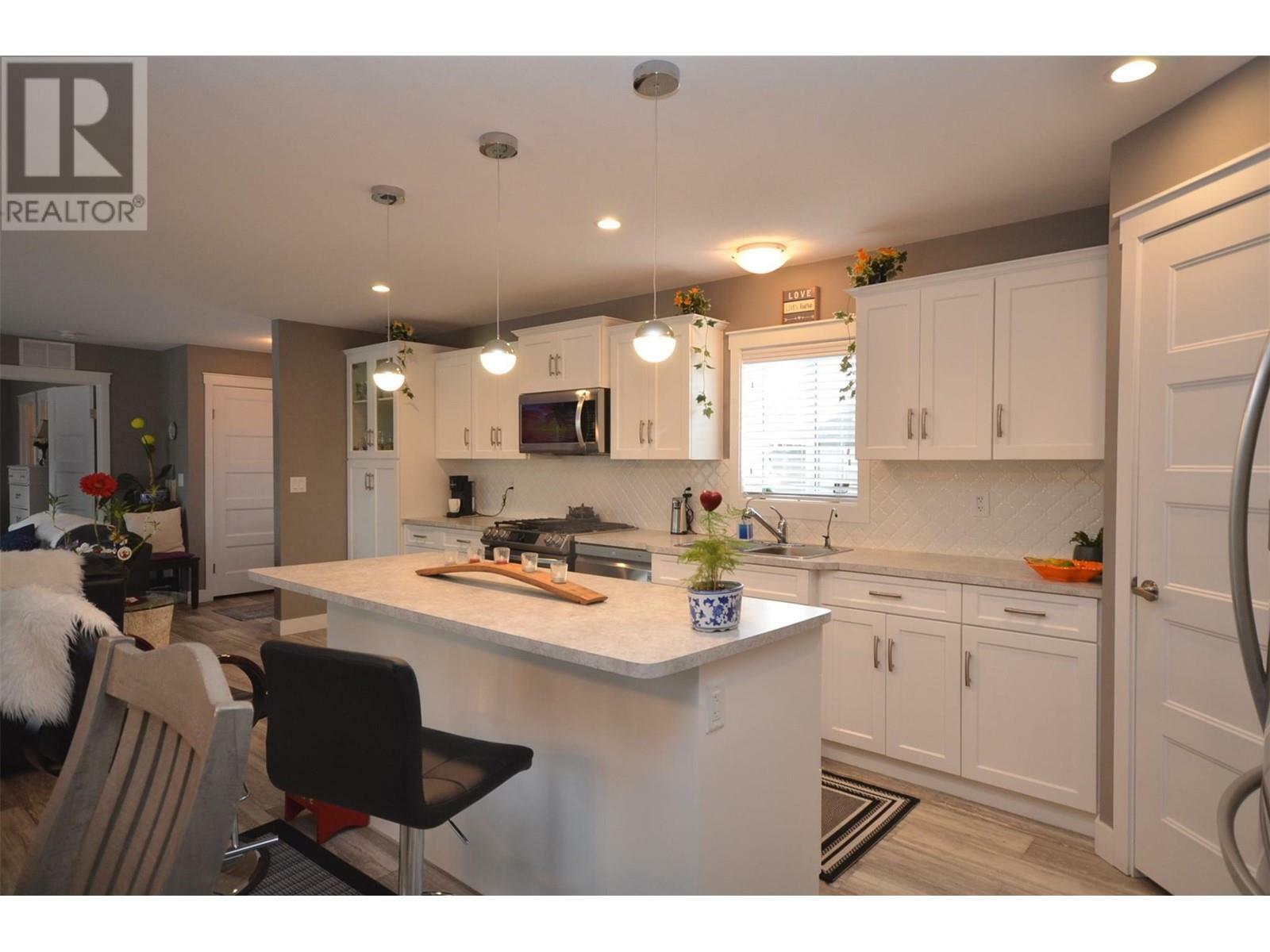 VERNON, British Columbia, V1H 1R8, CA, 2 Bedrooms Bedrooms, ,2 BathroomsBathrooms,Residential,For Sale,1837064