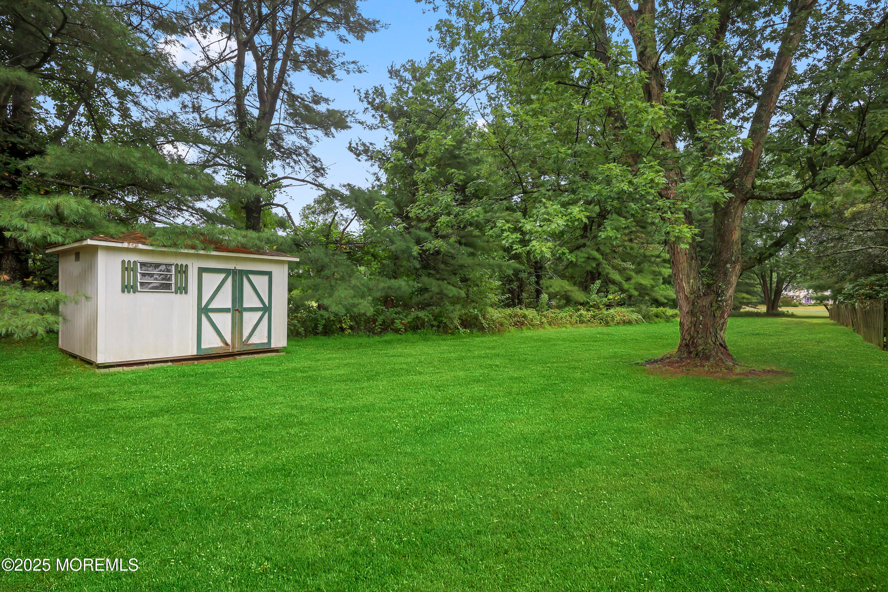 Marlboro, New Jersey, 07746, United States, 5 Bedrooms Bedrooms, ,3 BathroomsBathrooms,Residential,For Sale,1924539