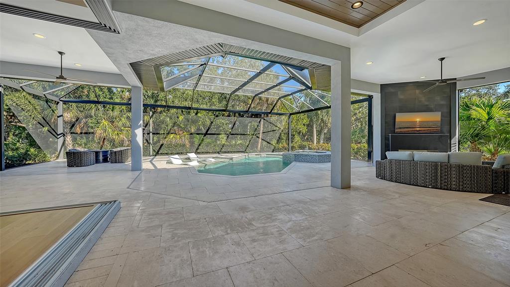 Sarasota, Florida, 34241, United States, 3 Bedrooms Bedrooms, ,3 BathroomsBathrooms,Residential,For Sale,1997346