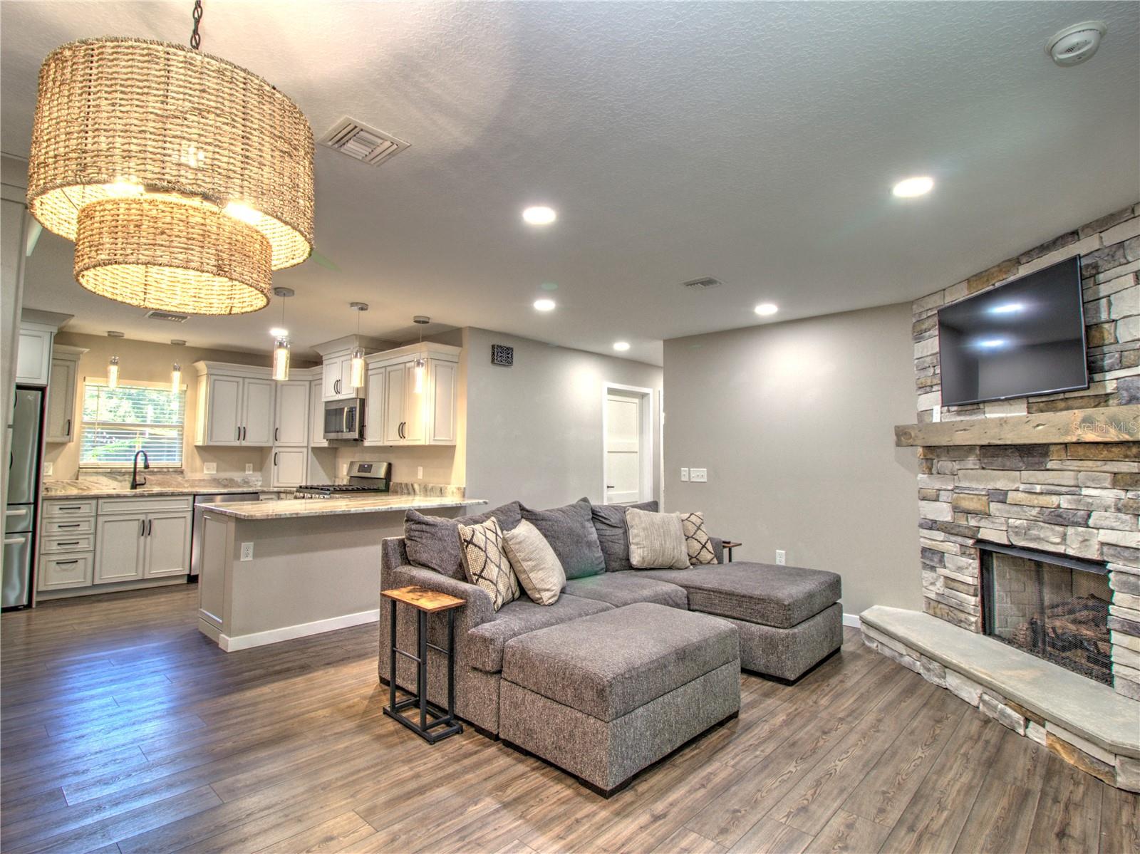 ANTHONY, Florida, 32617, United States, 3 Bedrooms Bedrooms, ,2 BathroomsBathrooms,Residential,For Sale,1941816
