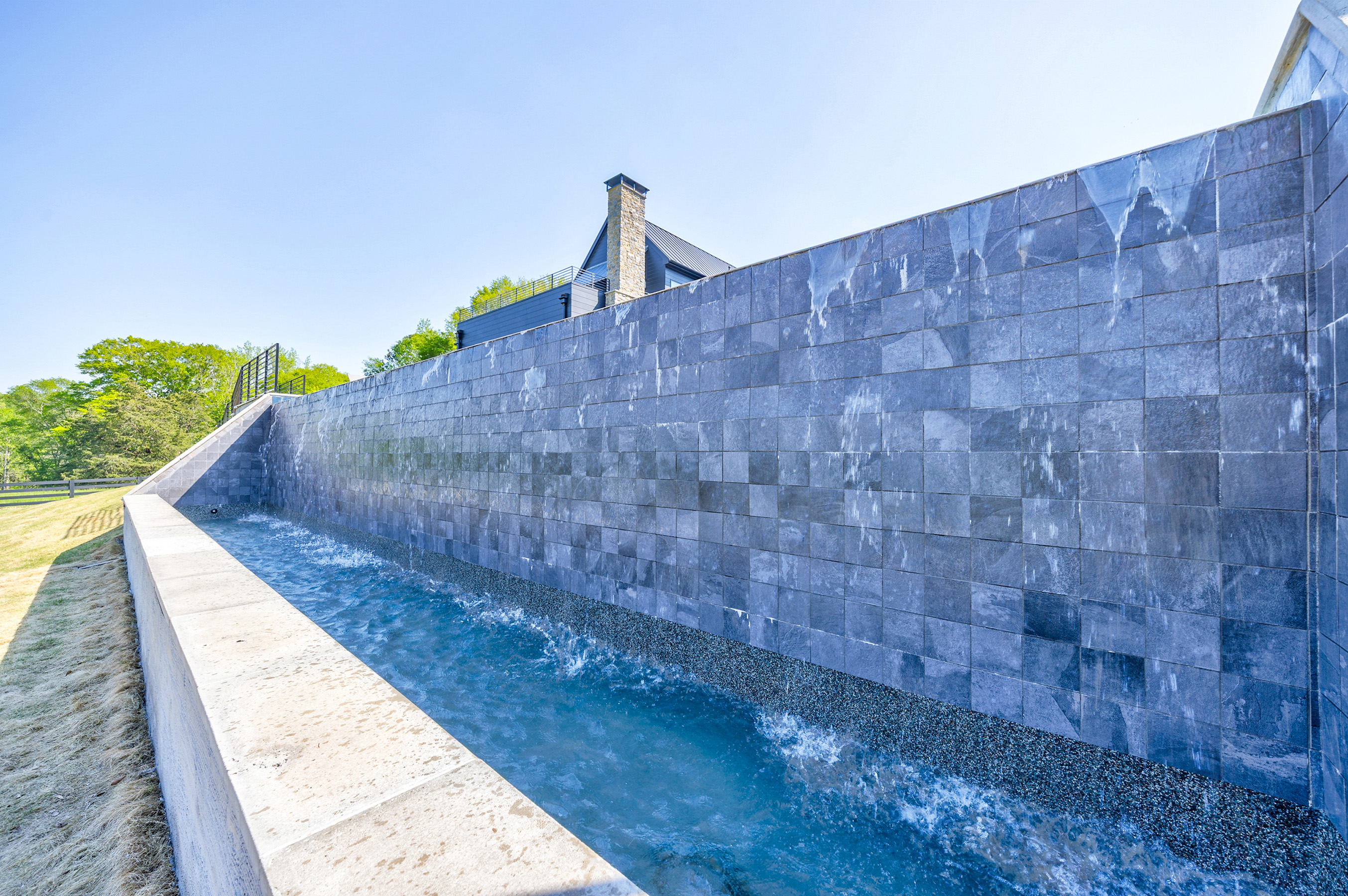  Stunning Milton Estate with Barn and Greenhouse on 50+/- Private Acres - 物件實景
