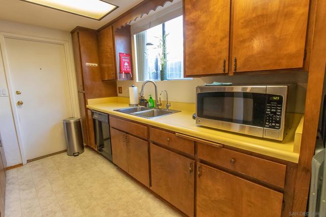 San Diego, California, 92119, United States, 3 Bedrooms Bedrooms, ,2 BathroomsBathrooms,Residential,For Sale,1974300