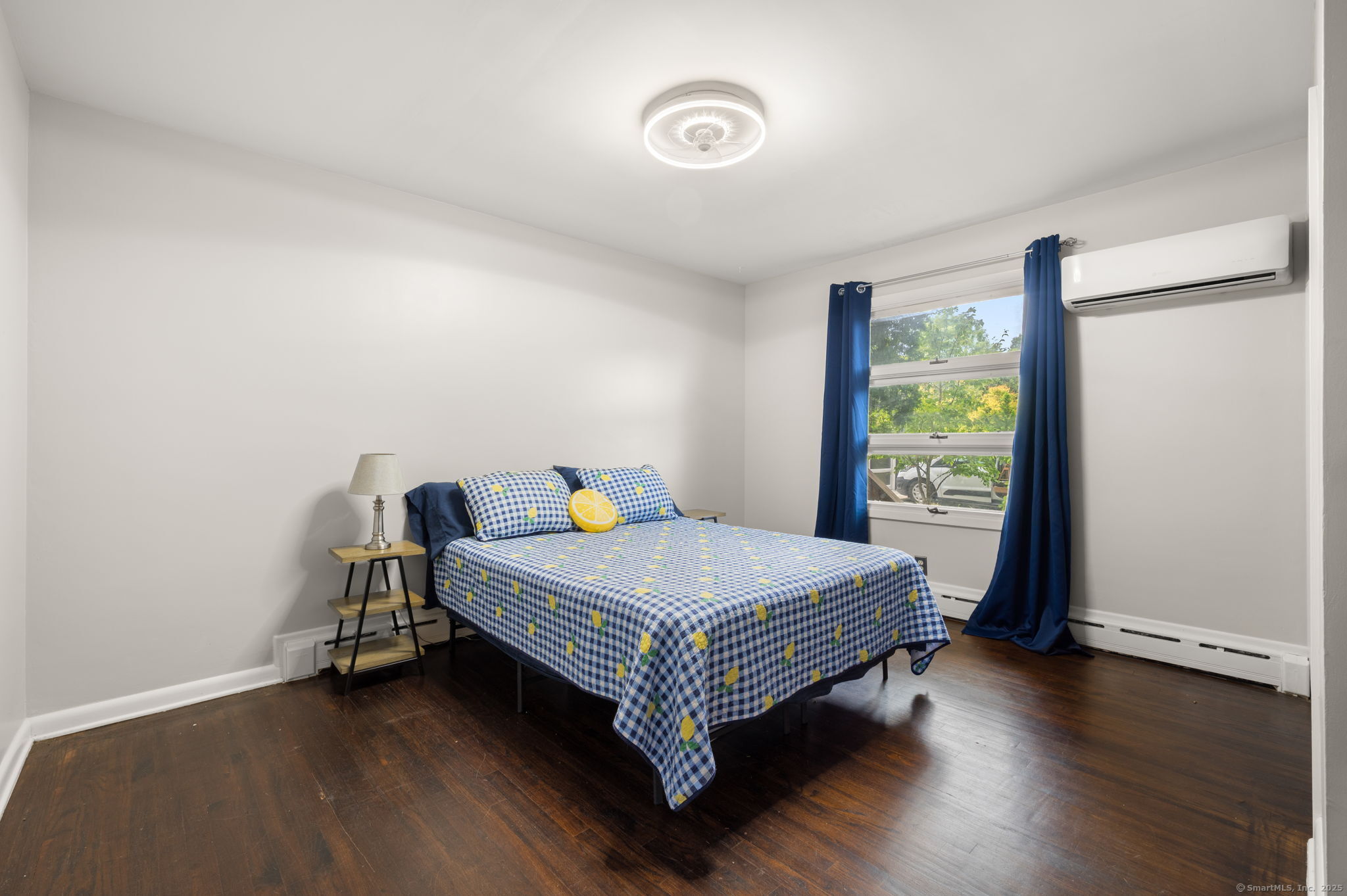 New London, Connecticut, 06320, United States, 3 Bedrooms Bedrooms, ,Residential,For Sale,1942755