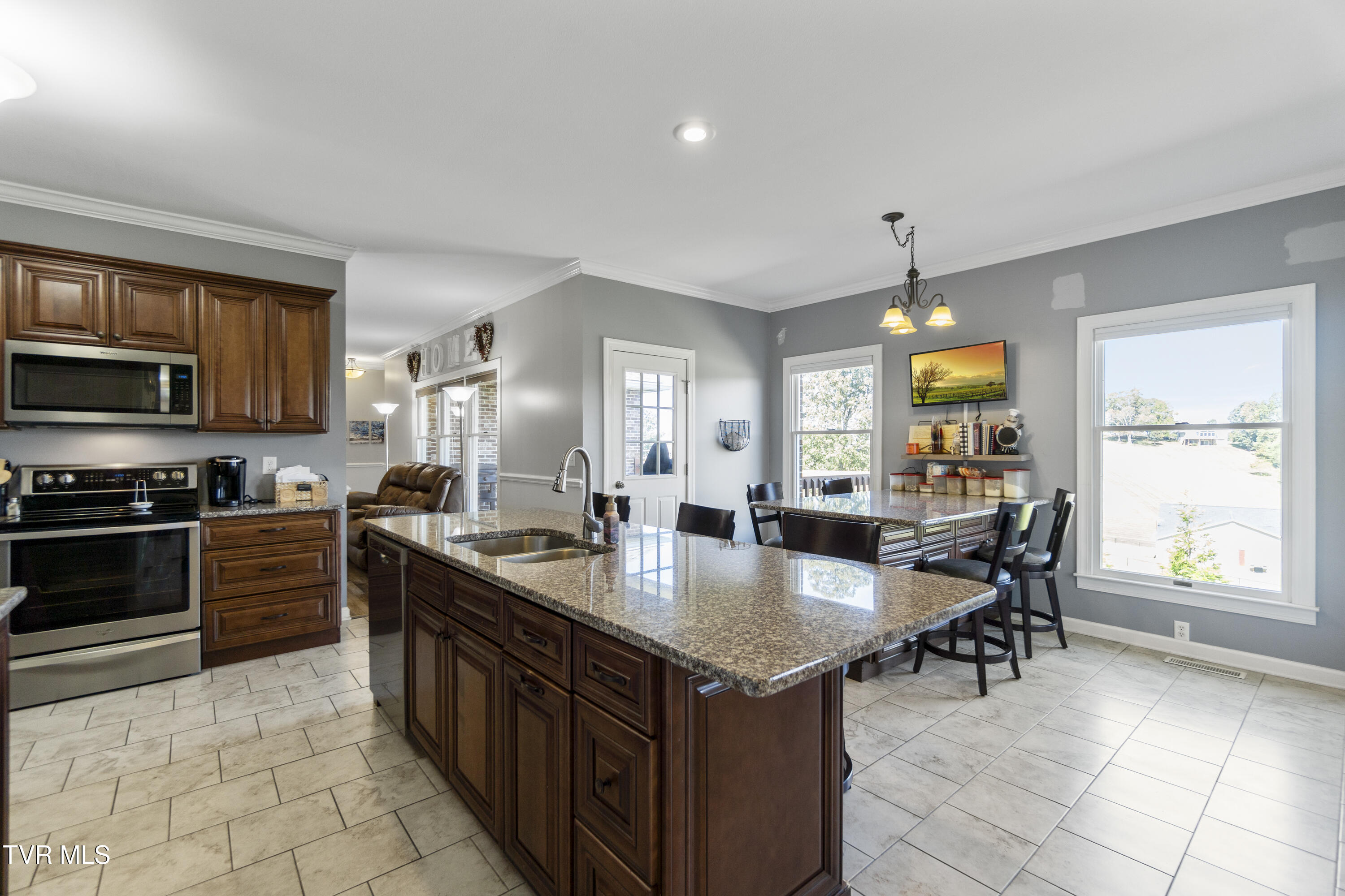 Greeneville, Tennessee, 37743, United States, 4 Bedrooms Bedrooms, ,3 BathroomsBathrooms,Residential,For Sale,1997780