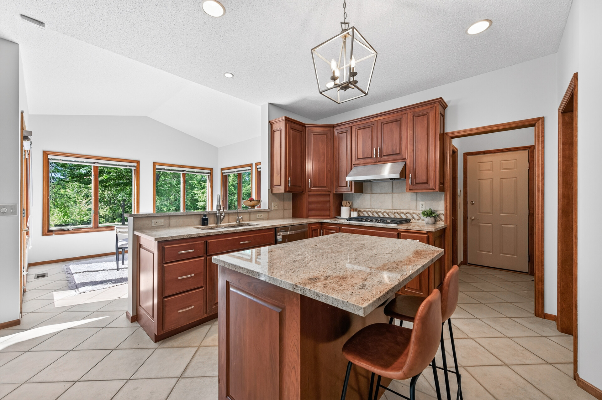  Luxury Lakeside Retreat in the Heart of Woodbury - 物件實景