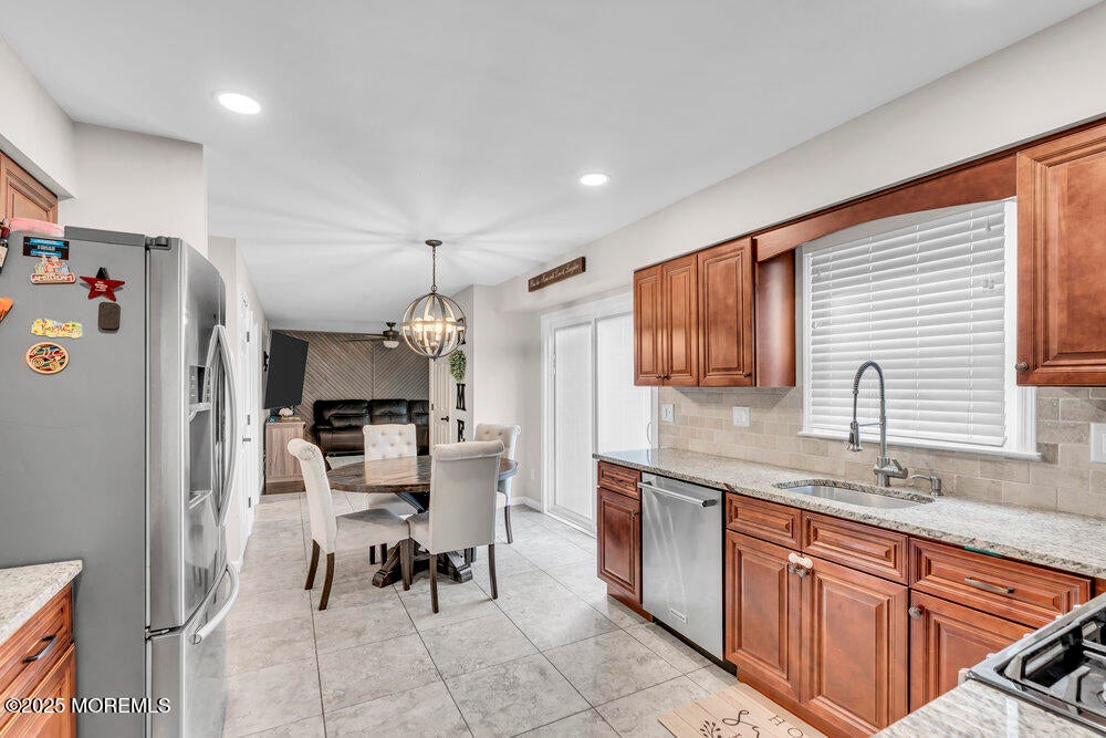 Howell, New Jersey, 07731, United States, 5 Bedrooms Bedrooms, ,4 BathroomsBathrooms,Residential,For Sale,1937473