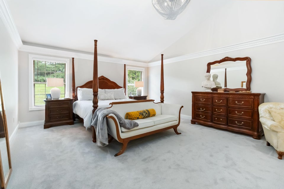 Somerset, Kentucky, 42503, United States, 4 Bedrooms Bedrooms, ,4 BathroomsBathrooms,Residential,For Sale,1976545