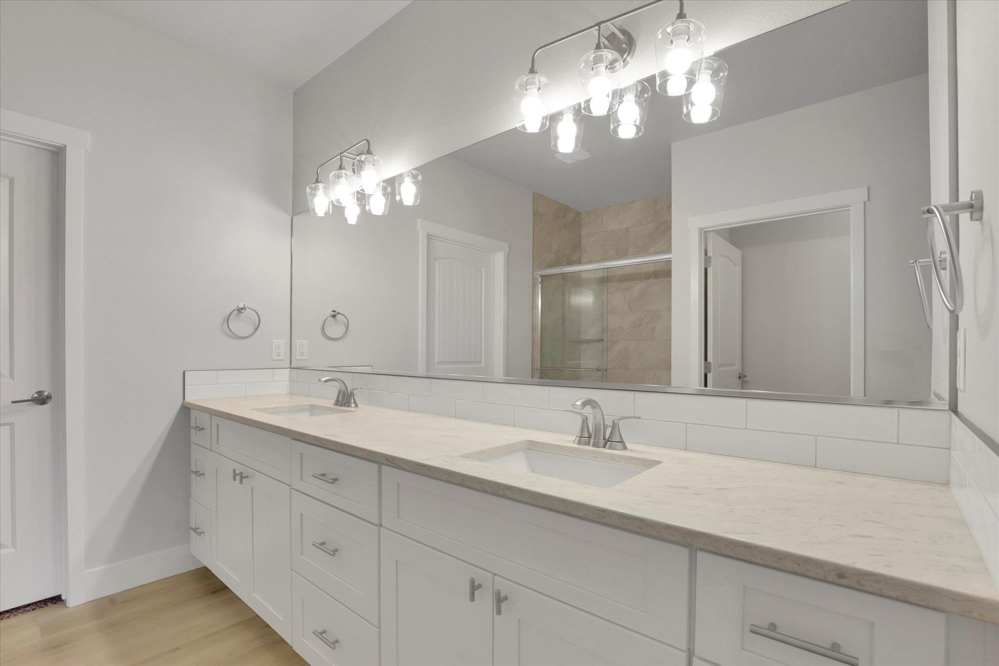 Deer Park, Washington, 99006, United States, 3 Bedrooms Bedrooms, ,2 BathroomsBathrooms,Residential,For Sale,1962895