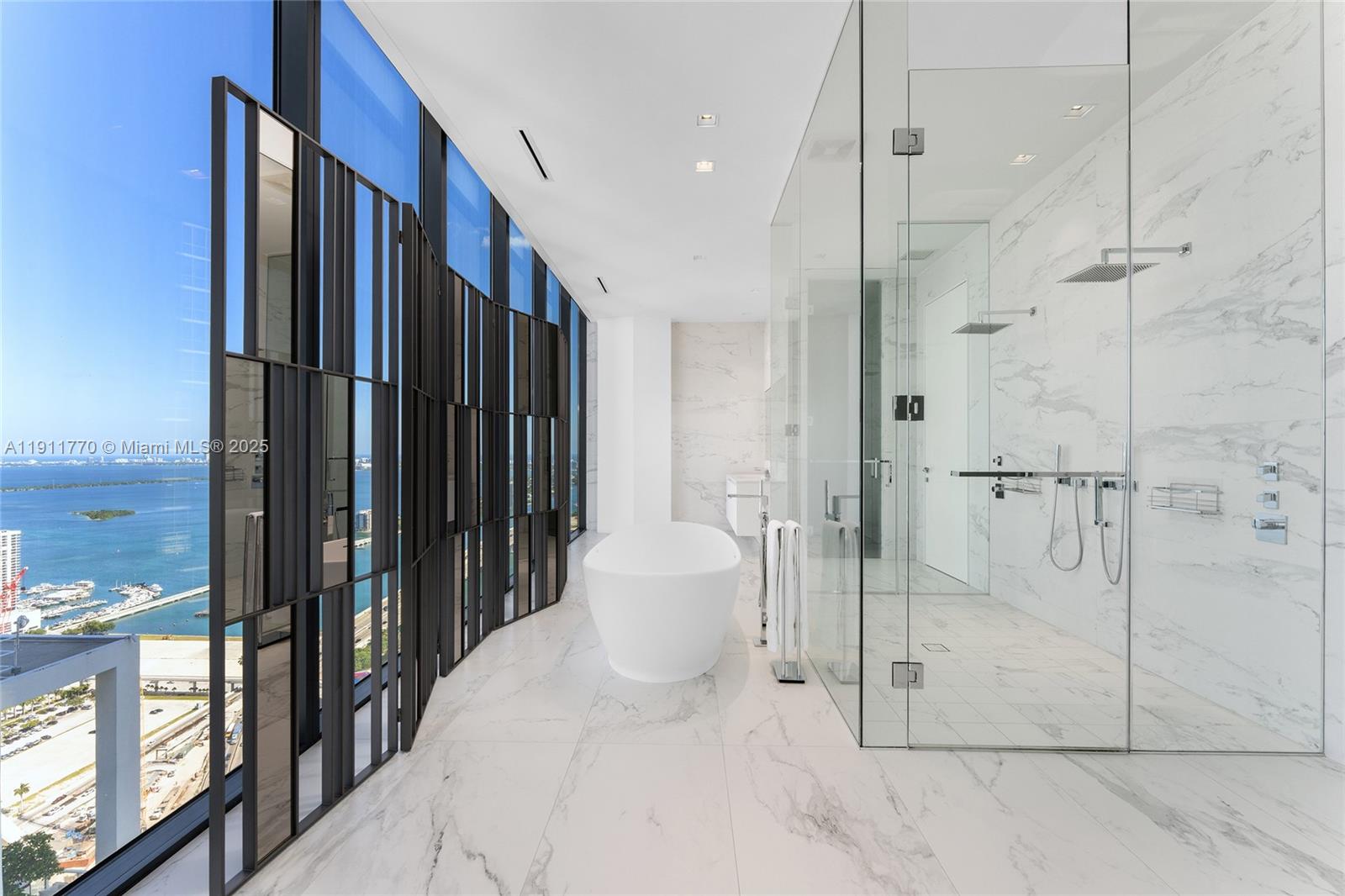 Miami, Florida, 33132, United States, 6 Bedrooms Bedrooms, ,7 BathroomsBathrooms,Residential,For Sale,1991375