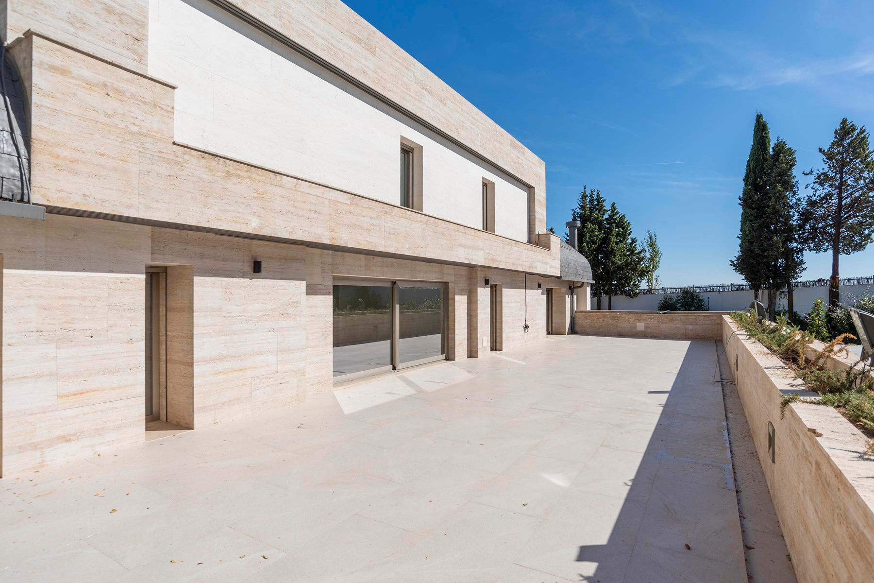  Contemporary villa with exceptional privacy in La Moraleja - 物件實景